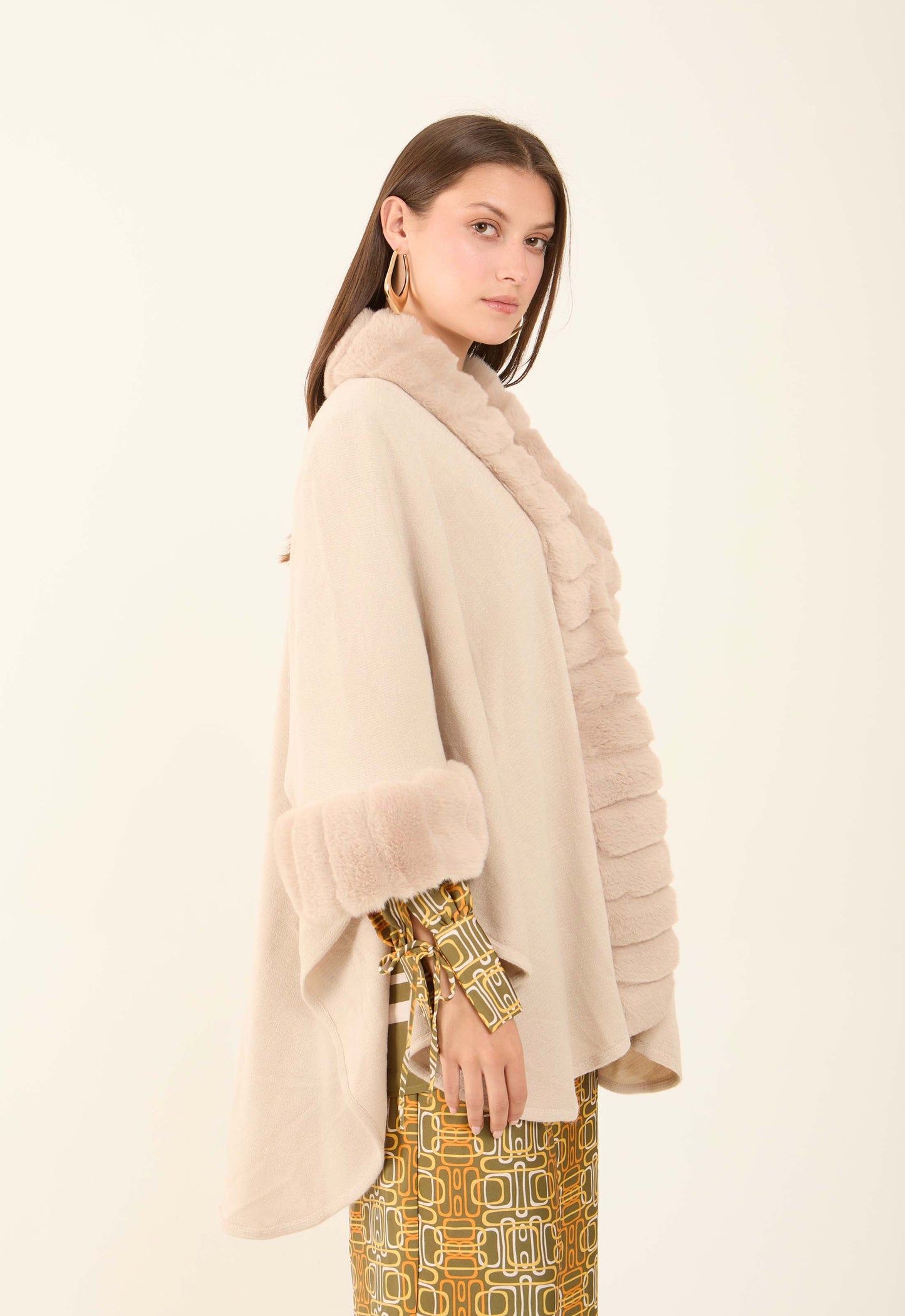 بونشو سادة أنيق واسع ومريح