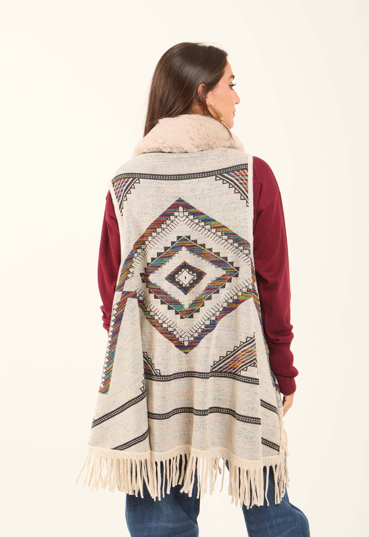 Sleeveless Patterned Poncho with Fur Neckline