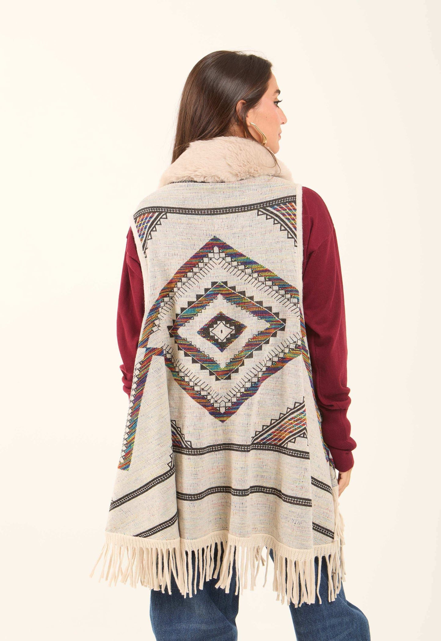 Sleeveless Patterned Poncho with Fur Neckline