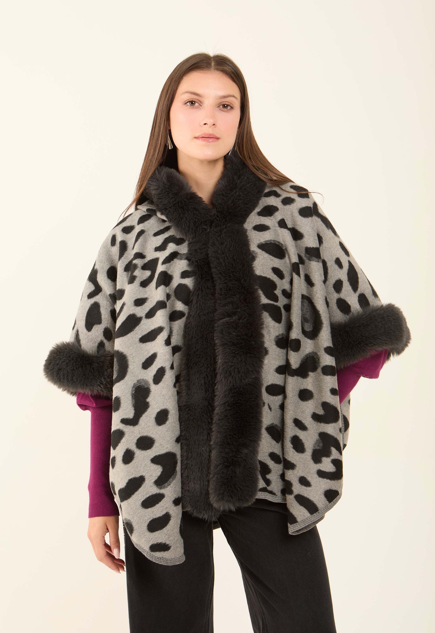 Coziness Leopard Poncho with Fur Neckline