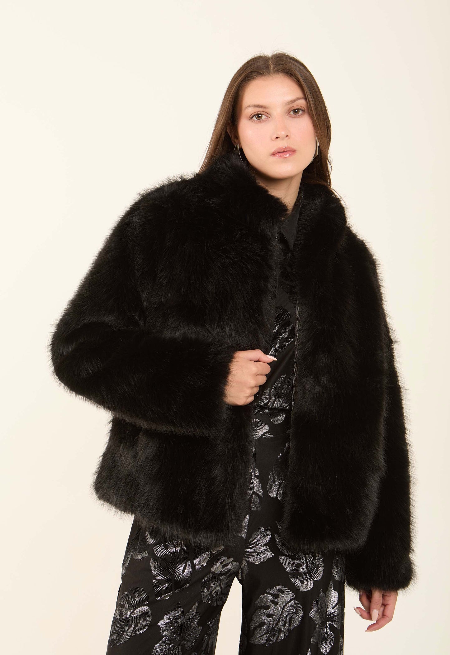 Luxurious Faux Fur Polyester Jacket
