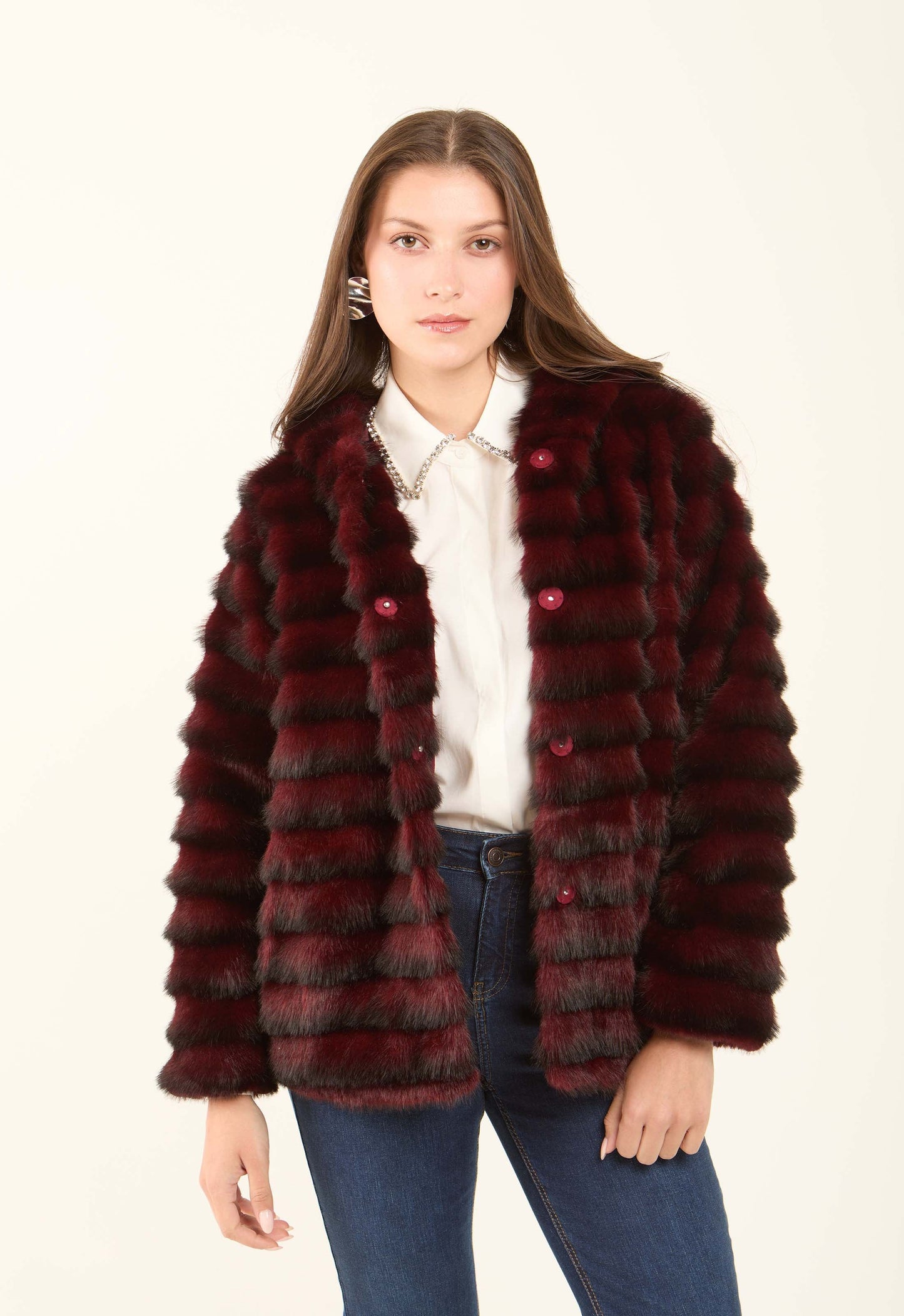 جاكيت فرو مخطط