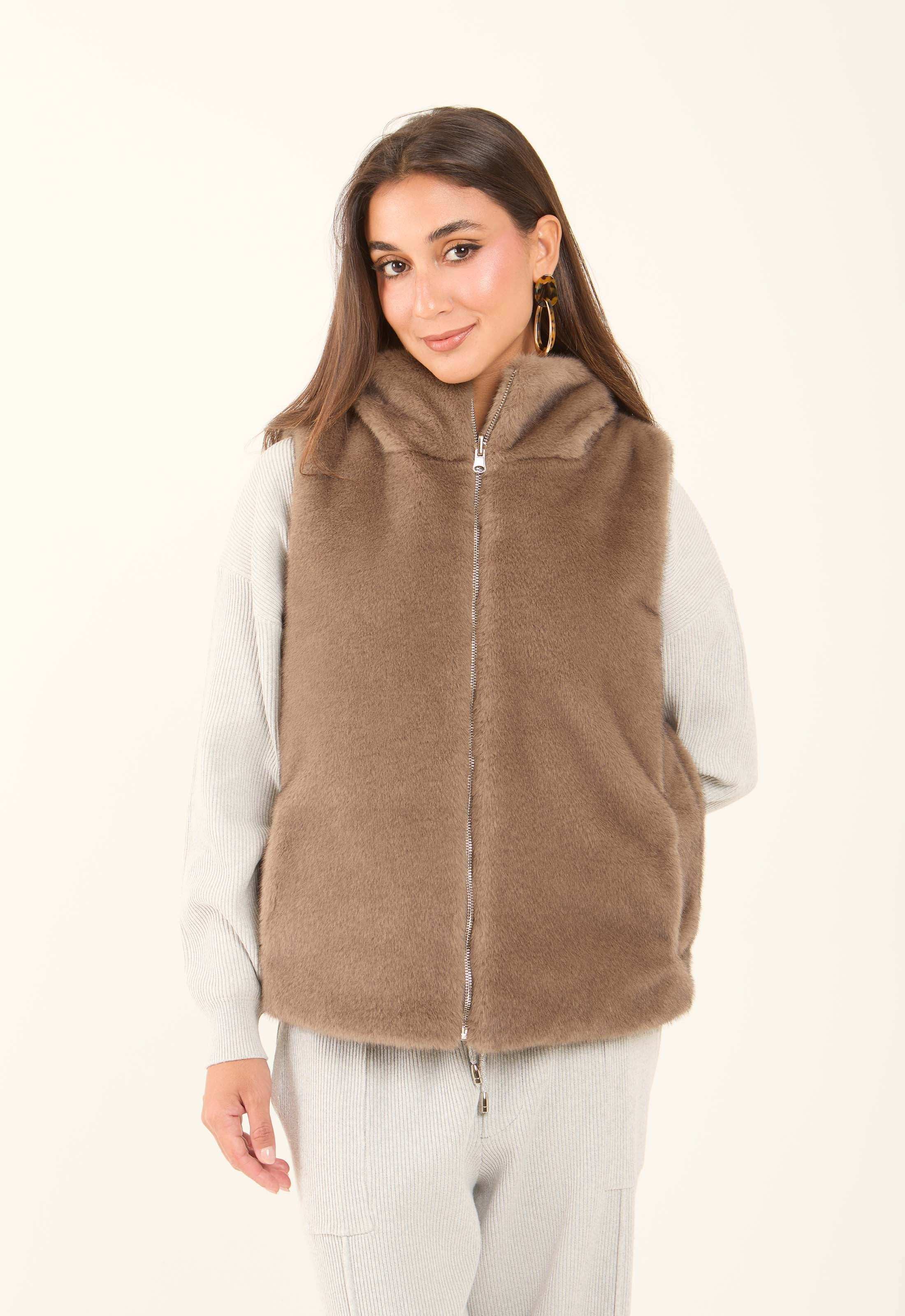 Reversible Solid Puffer Vest with Inner Fur