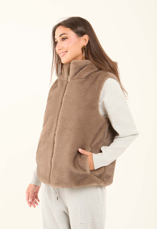 Reversible Solid Puffer Vest with Inner Fur