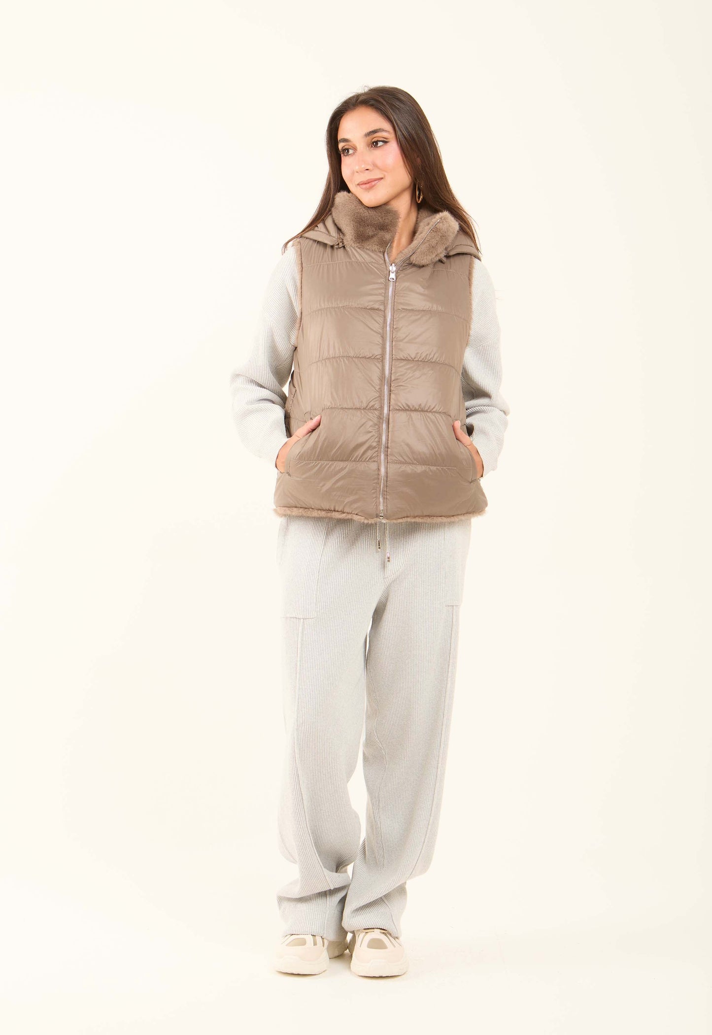 Reversible Solid Puffer Vest with Inner Fur