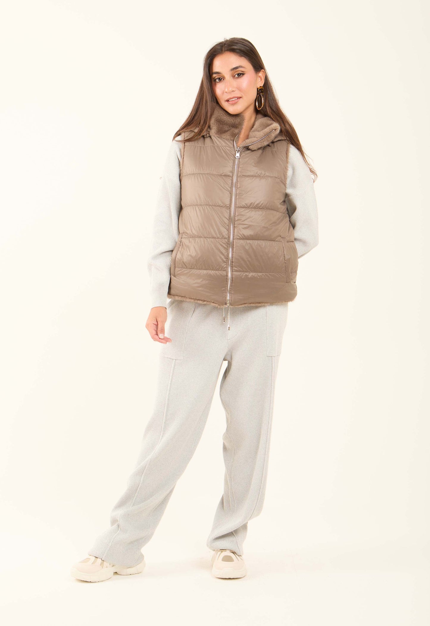 Reversible Solid Puffer Vest with Inner Fur