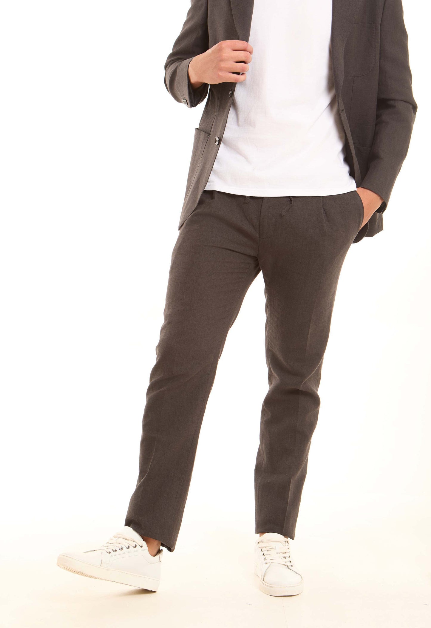 Comfy Linen-Cotton Slim-Leg Trousers