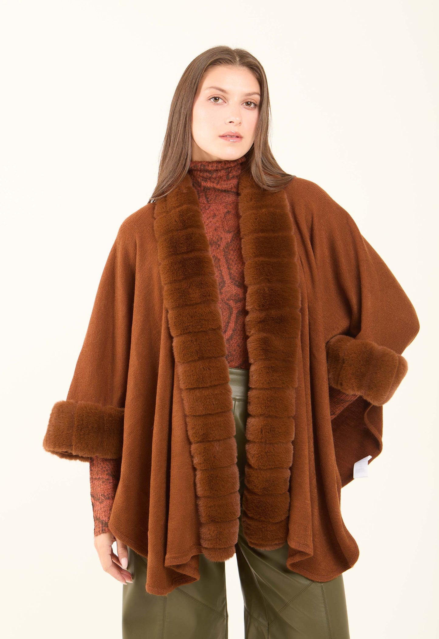 بونشو بأكمام 3/4 سهل الارتداء