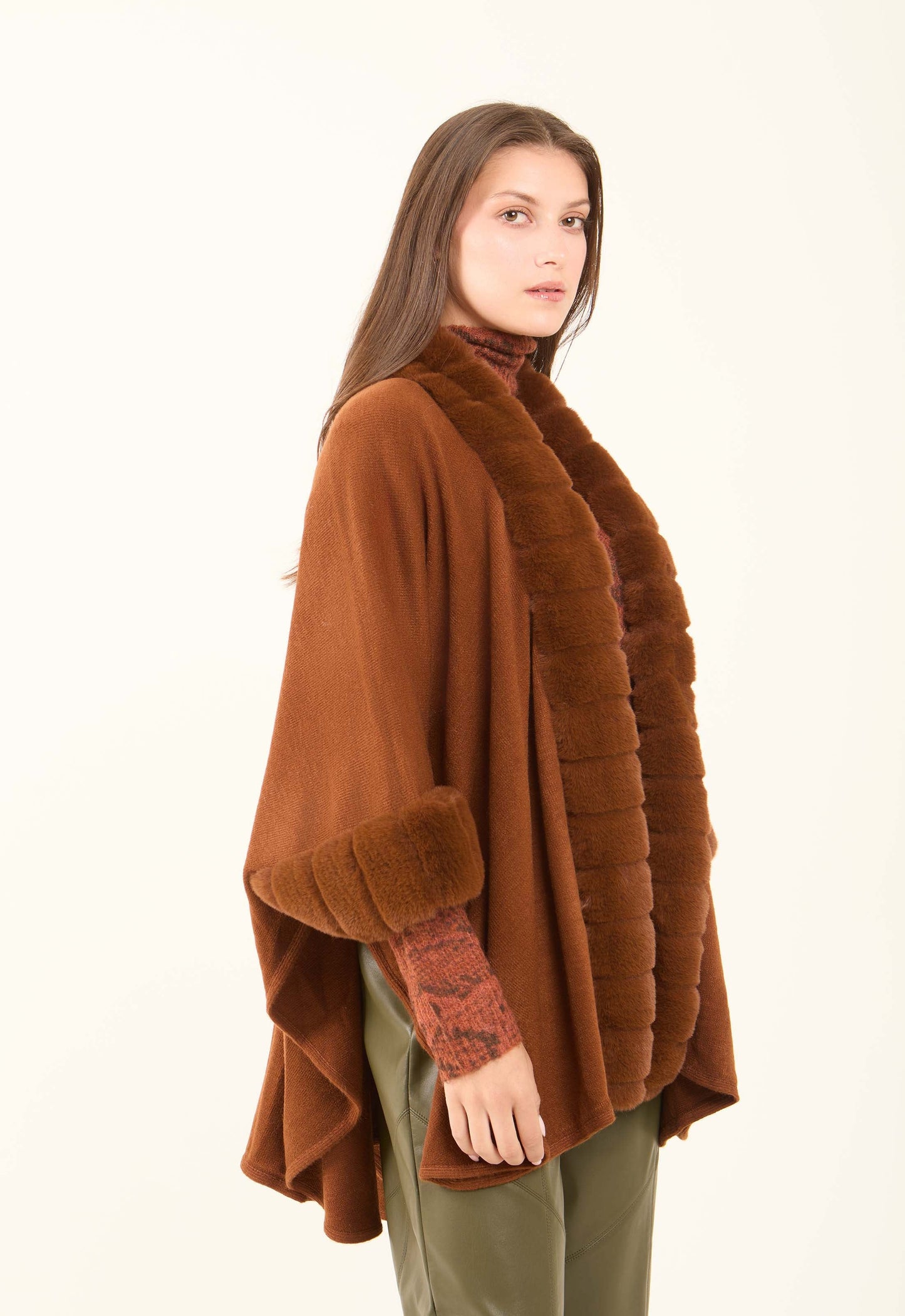 بونشو بأكمام 3/4 سهل الارتداء