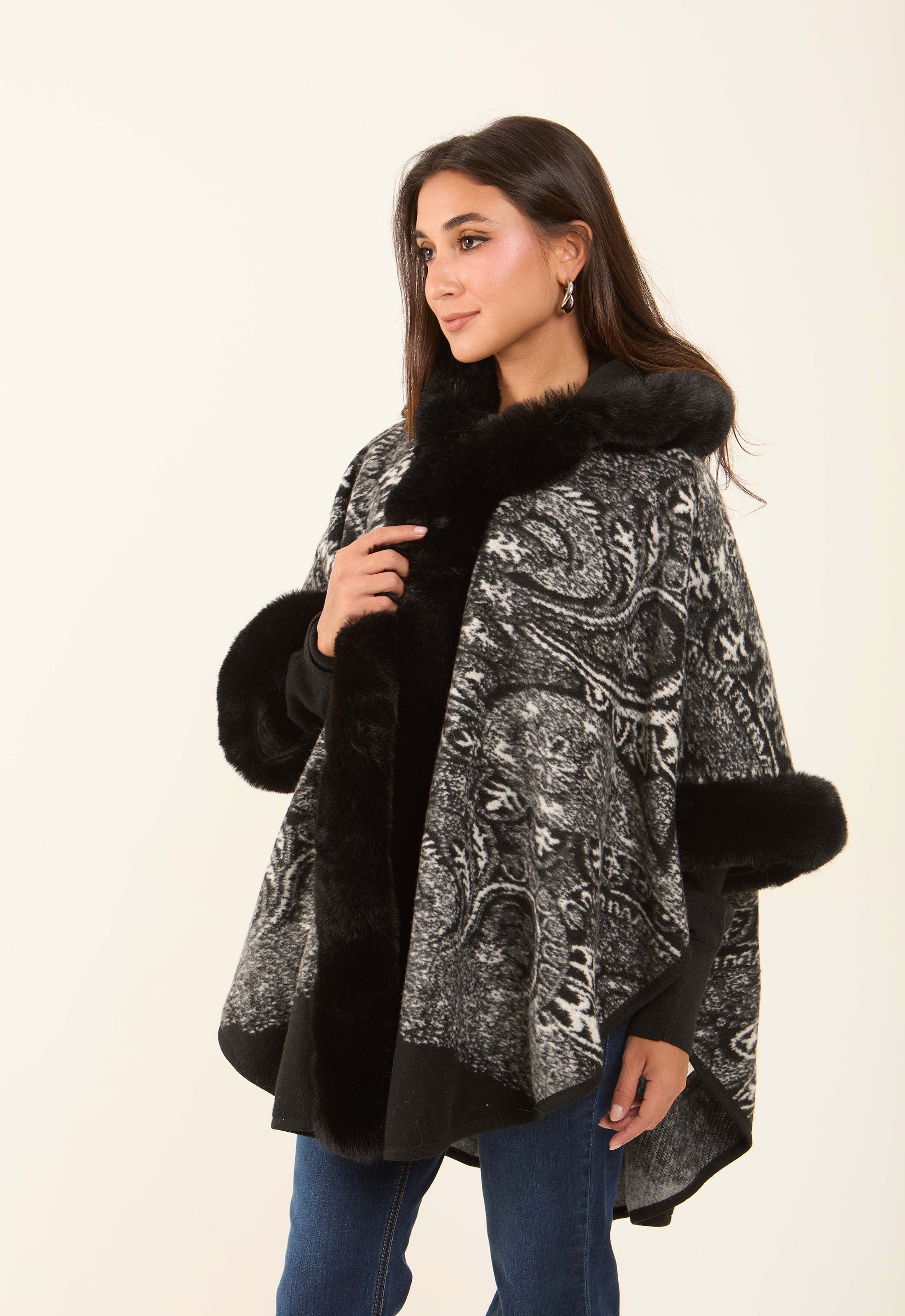 Fur Hooded Neck Patterned Poncho