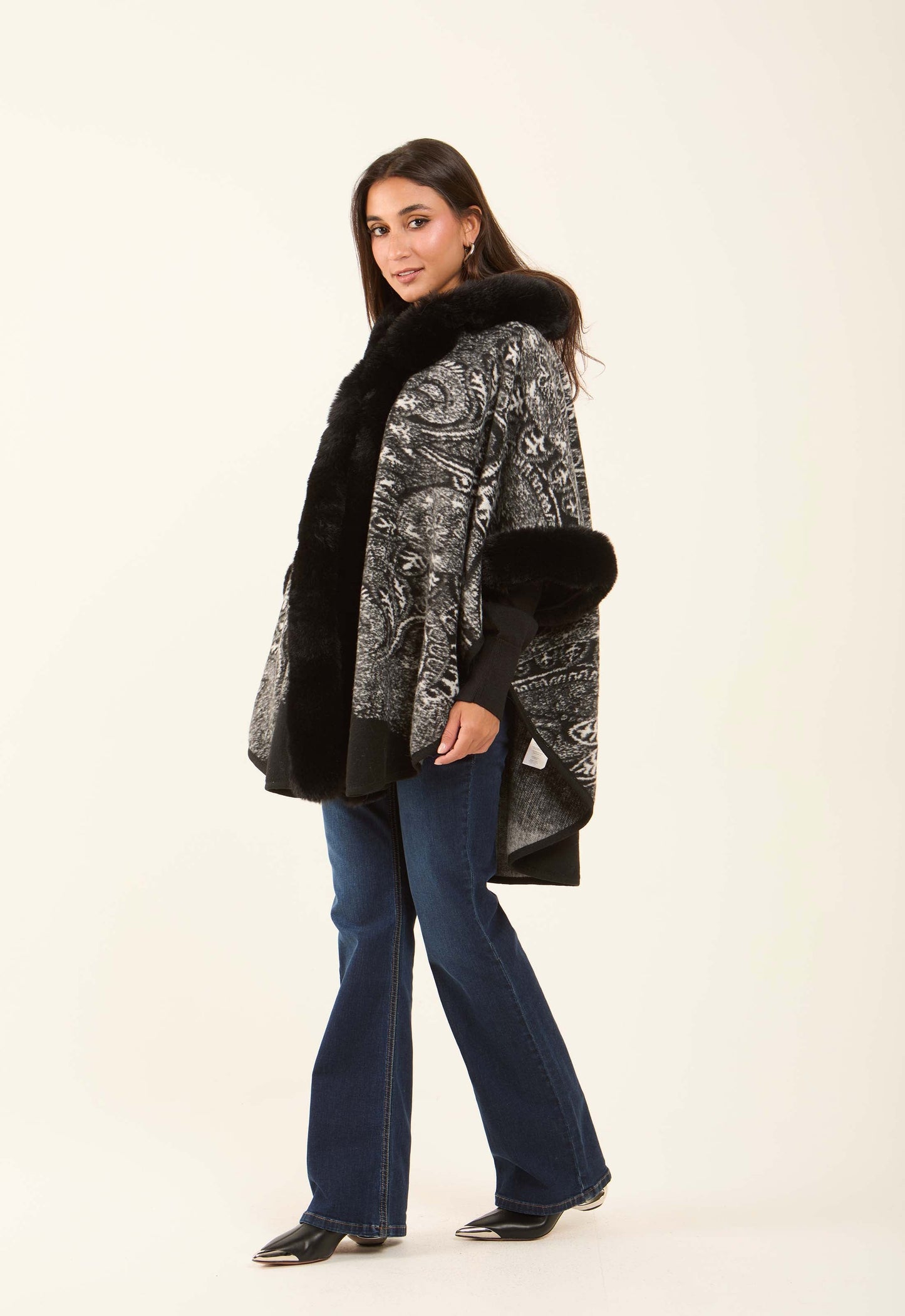 Fur Hooded Neck Patterned Poncho