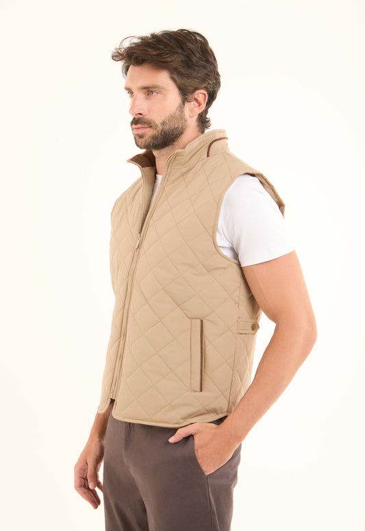Elegant Quilted Zipped Vest with Pockets