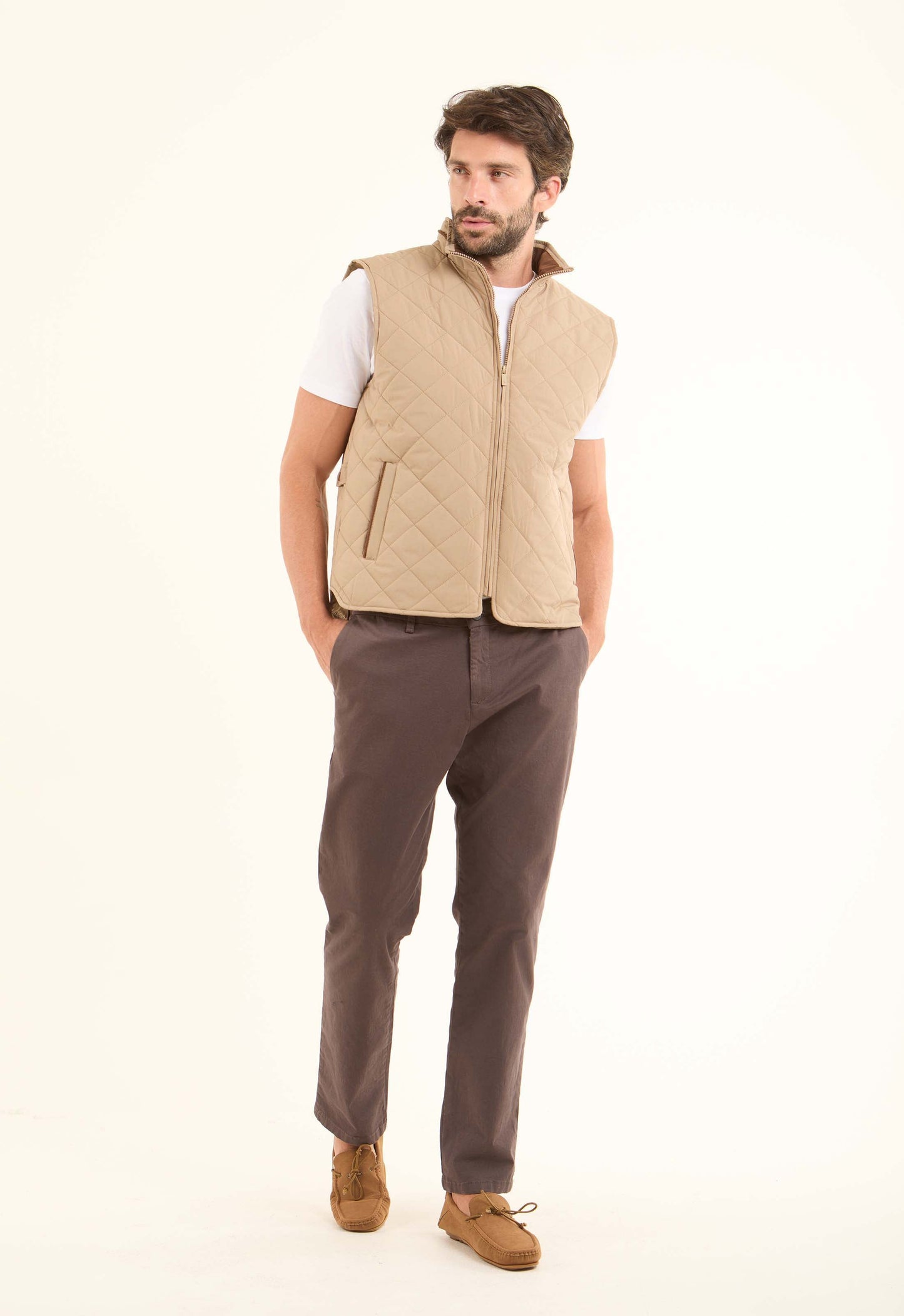 Elegant Quilted Zipped Vest with Pockets