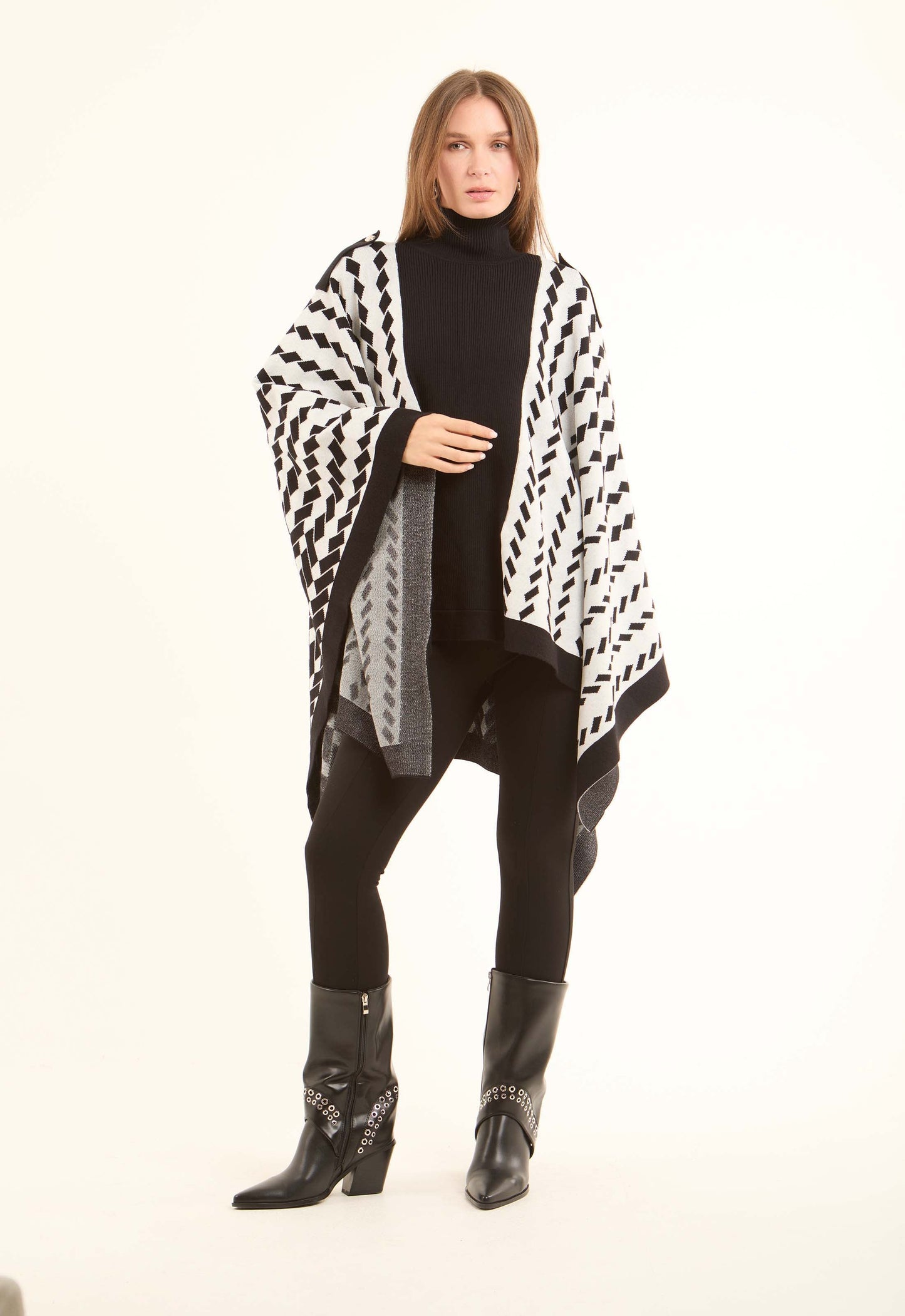 Patterned Loose Fit Slip on Shawl