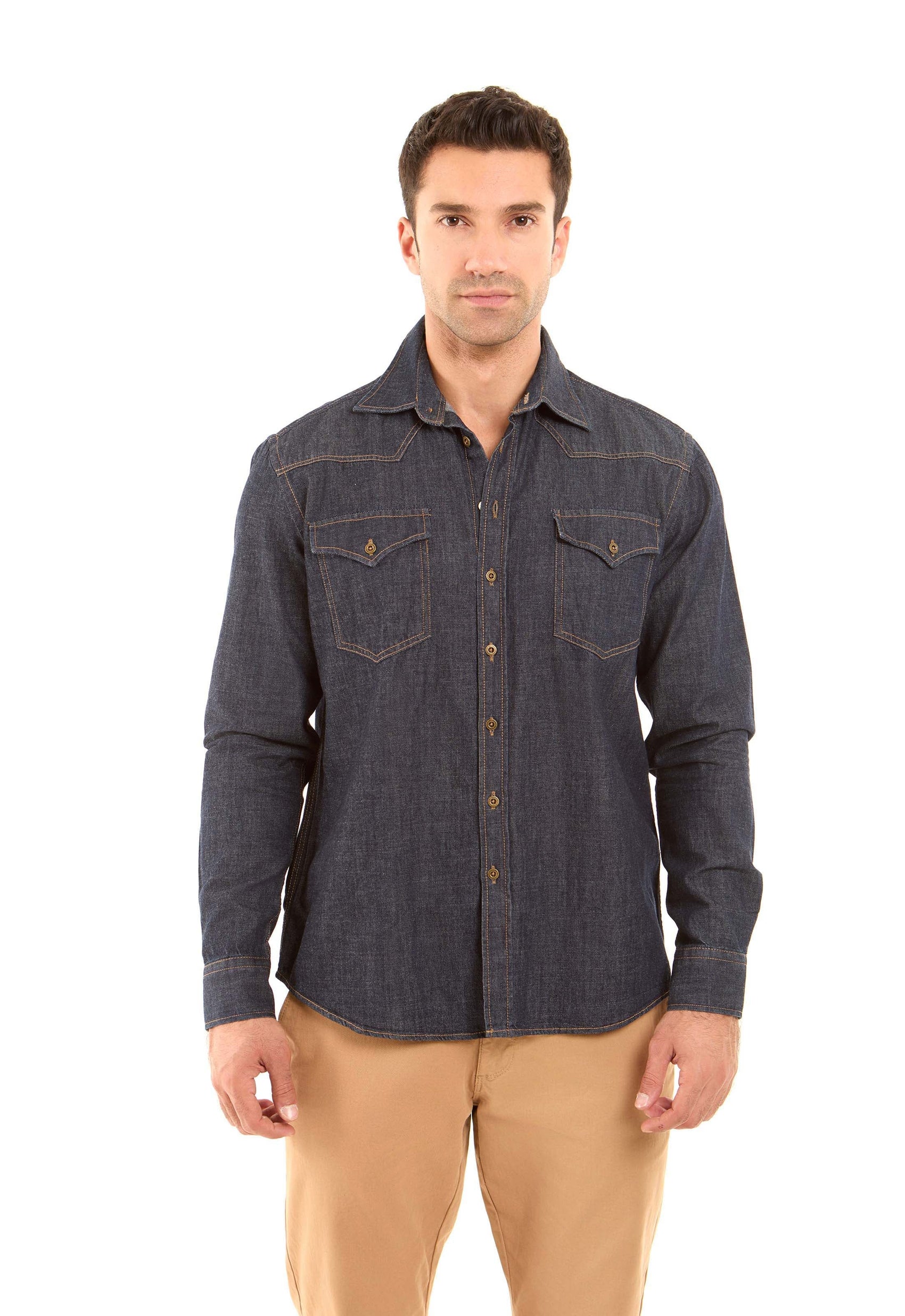 قميص دنيم بأكمام طويلة وأزرار