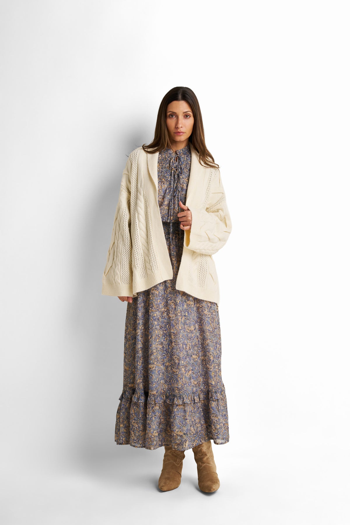 Cable-knit shawl-collar open cardigan