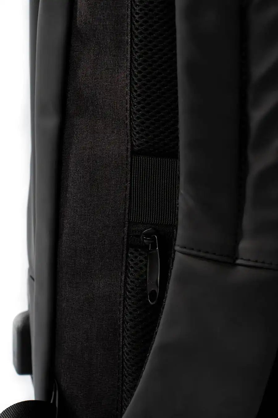 Everyday Adjustable Straps Laptop Backpack