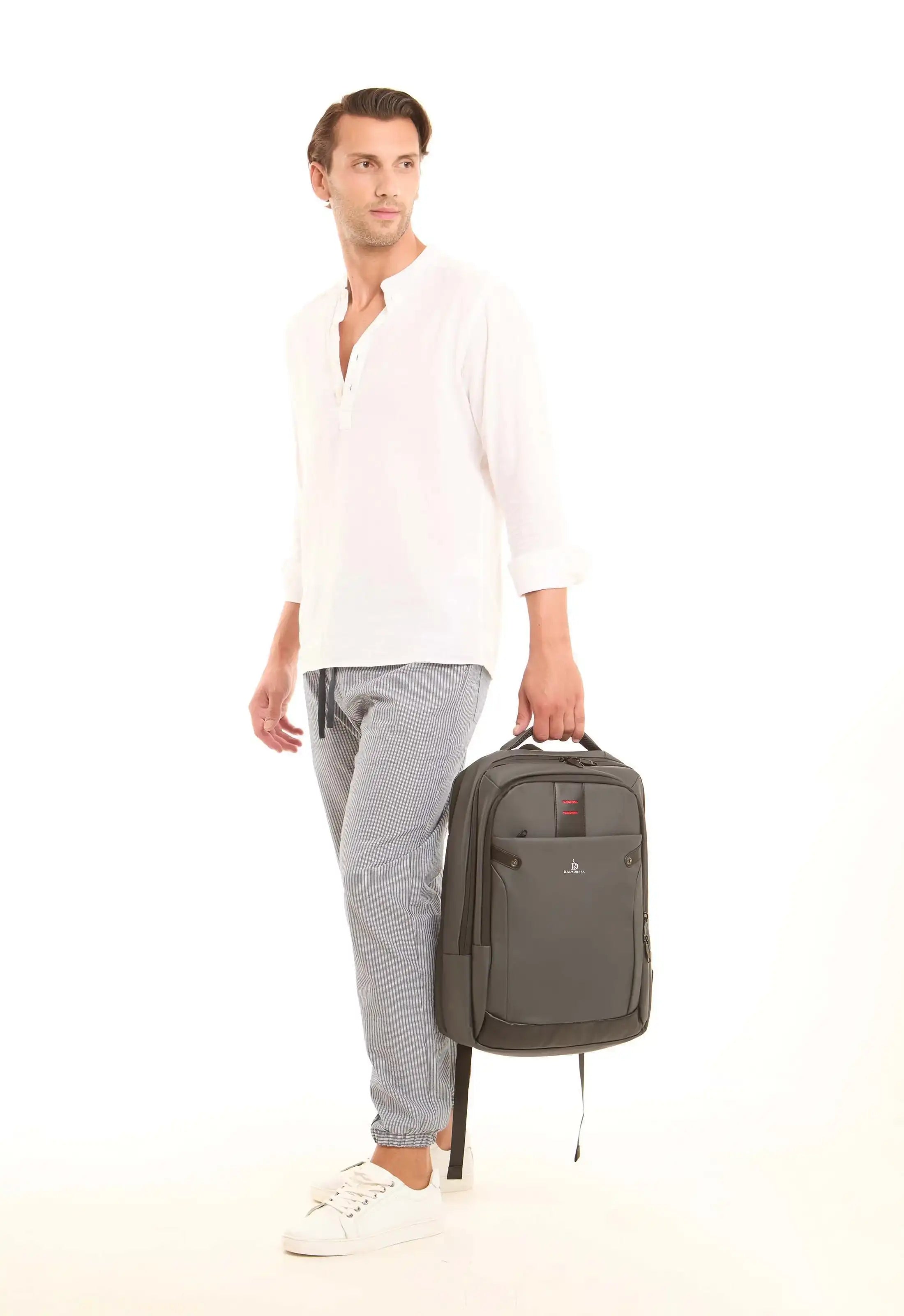 Everyday Adjustable Straps Laptop Backpack