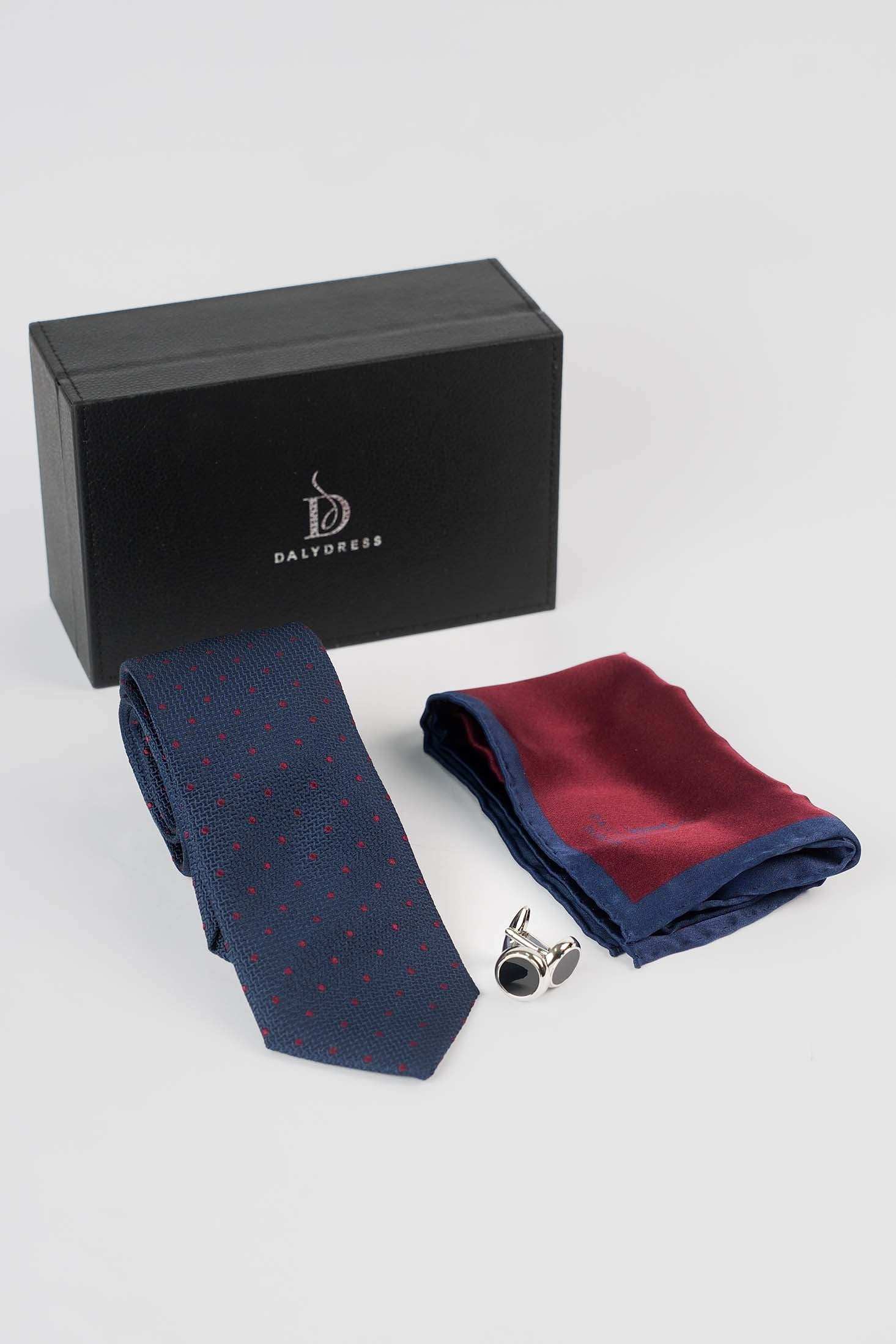 Dotted Tie, Metal Cufflink & Square Hanky Set