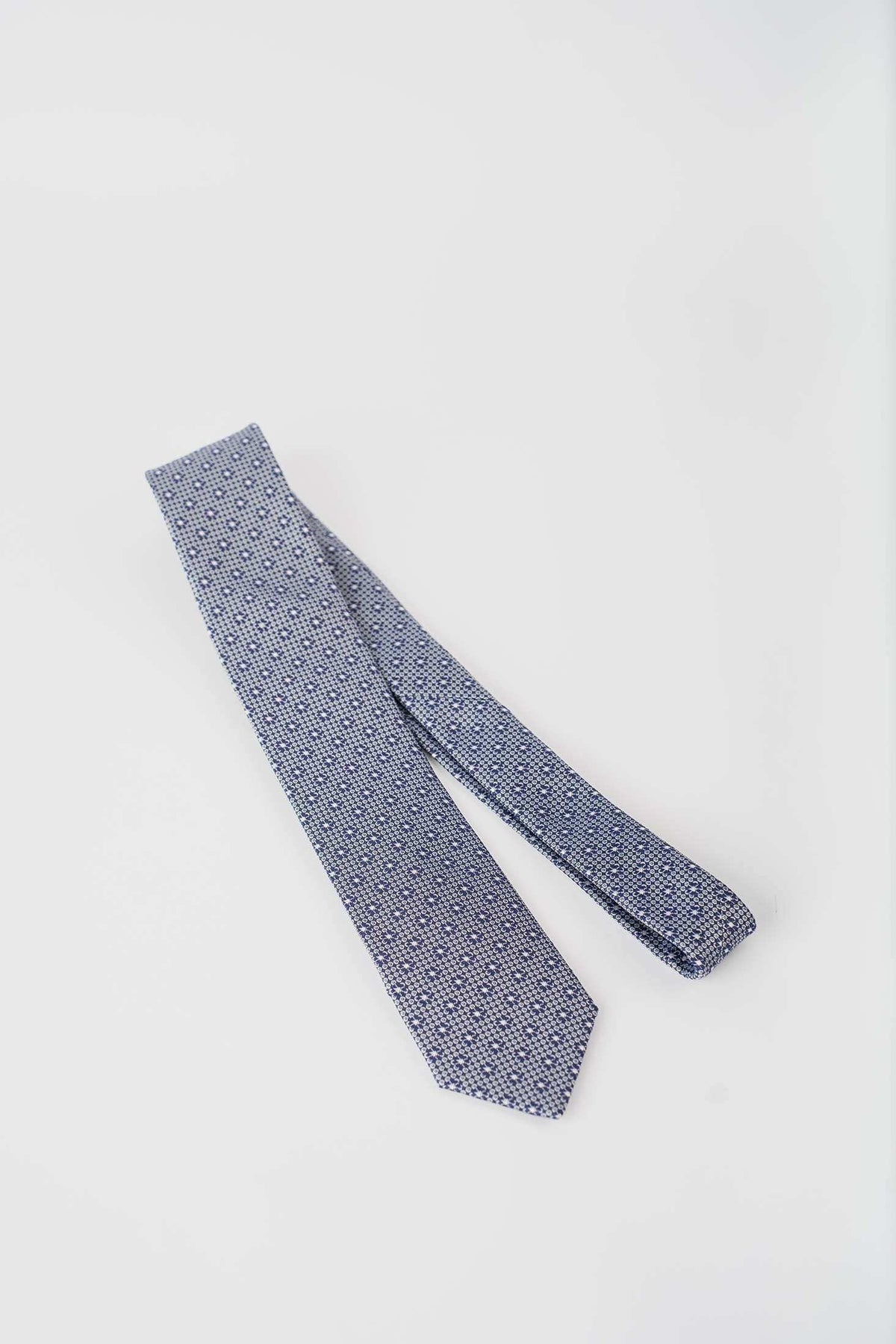Timeless Circles Patterned Elegant Tie