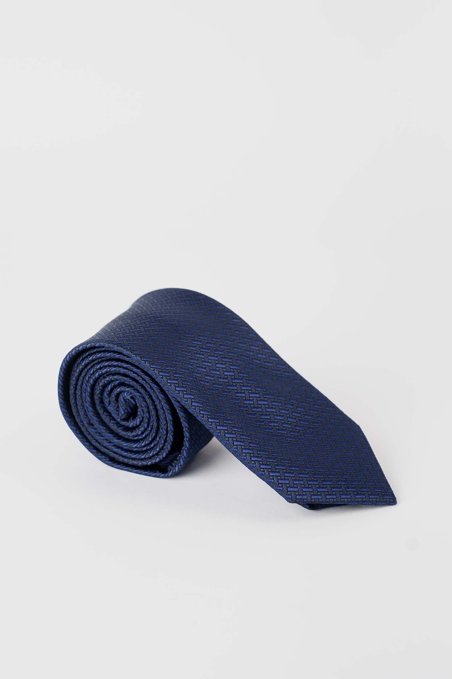 Elegant Woven Pattern Tie