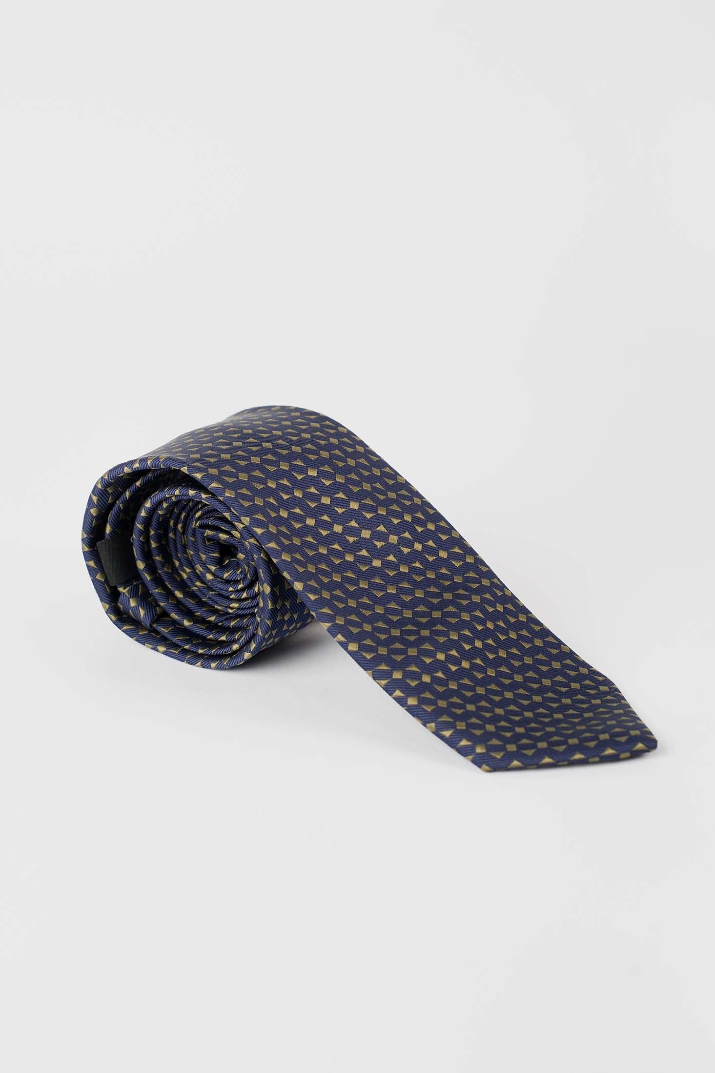 Triangles Pattern Knotted Tie