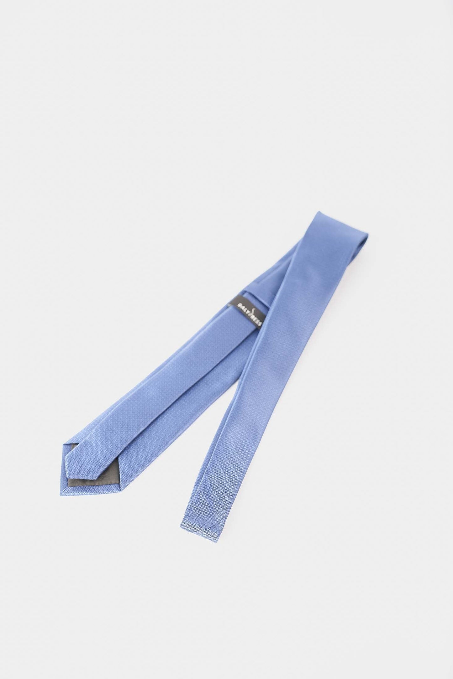 ربطة عنق كلاسيكية ذات ملمس ذاتي