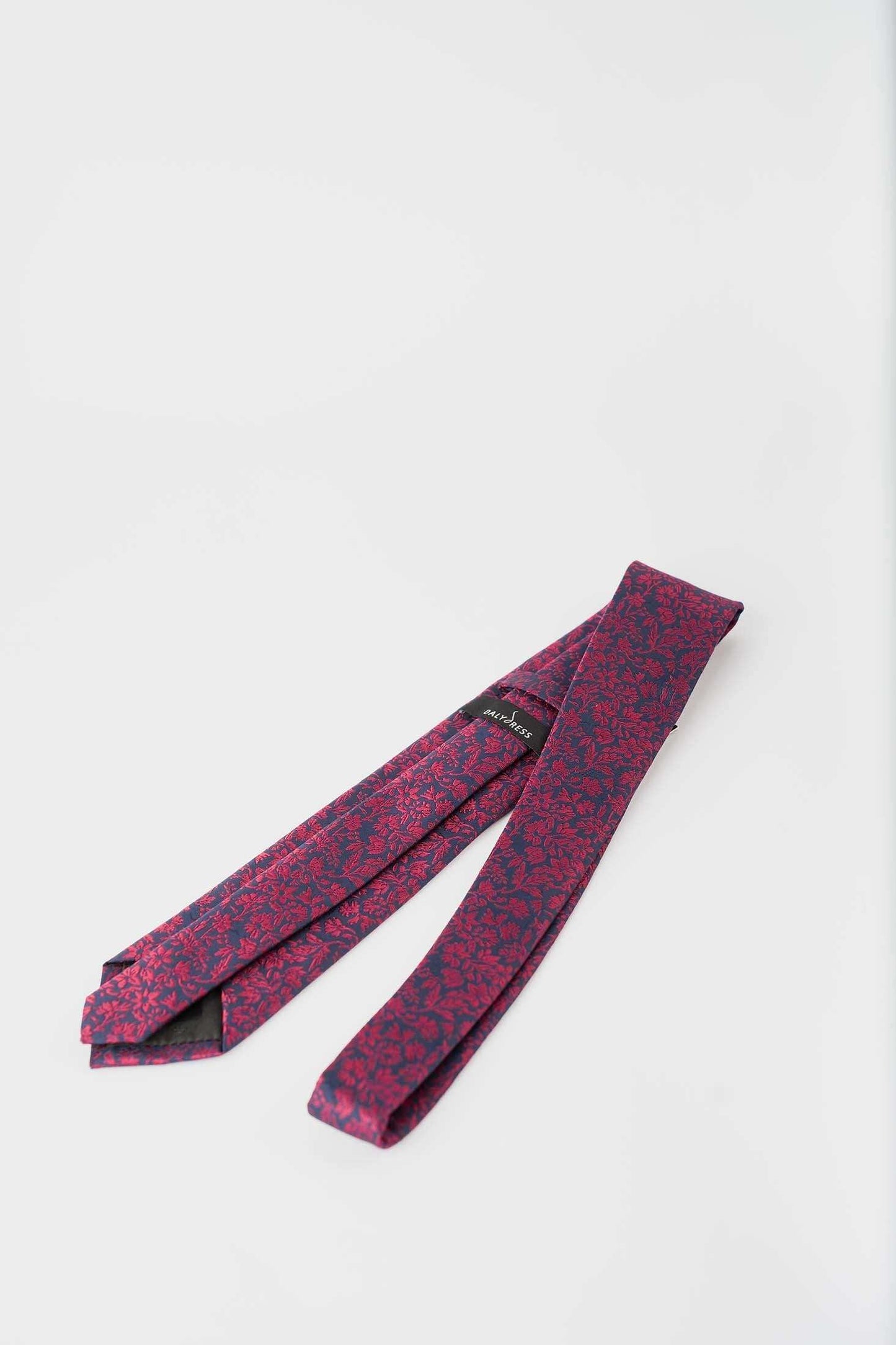 Gentle Flory Pattern Formal Tie