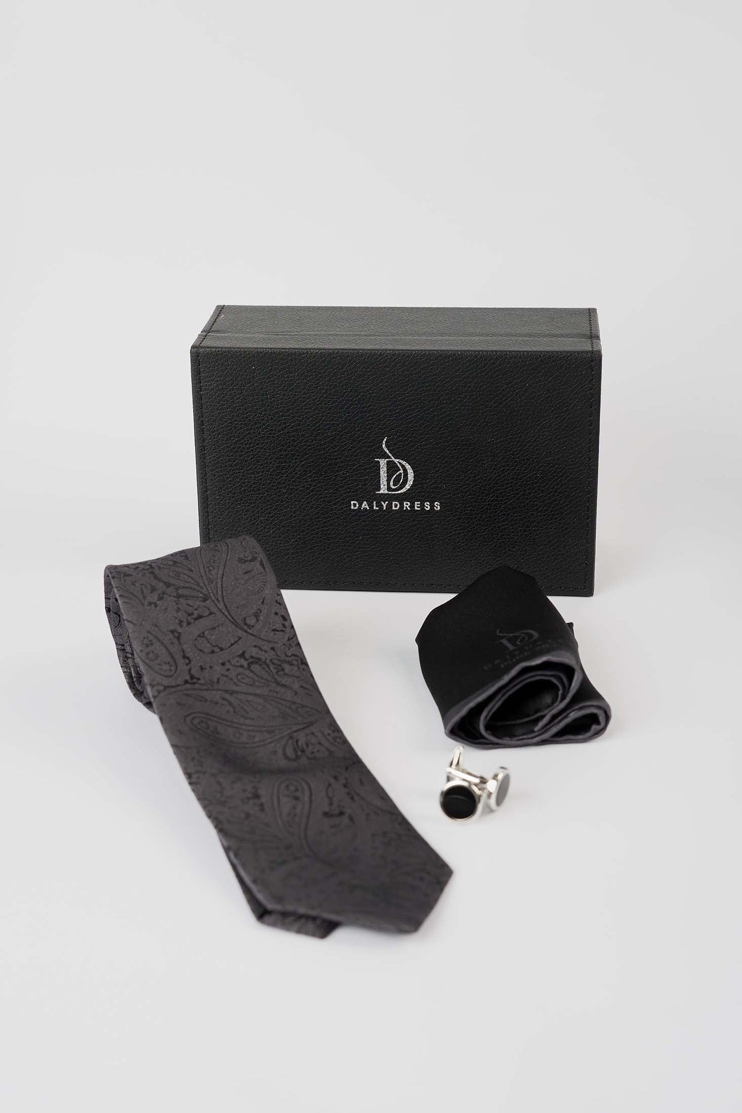 Formal Paisley Silk Tie, Circular Cufflink & Solid Hanky Set