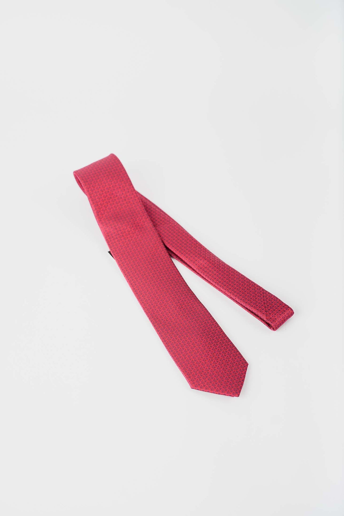 ربطة عنق ناعمة ذات ملمس ذاتي