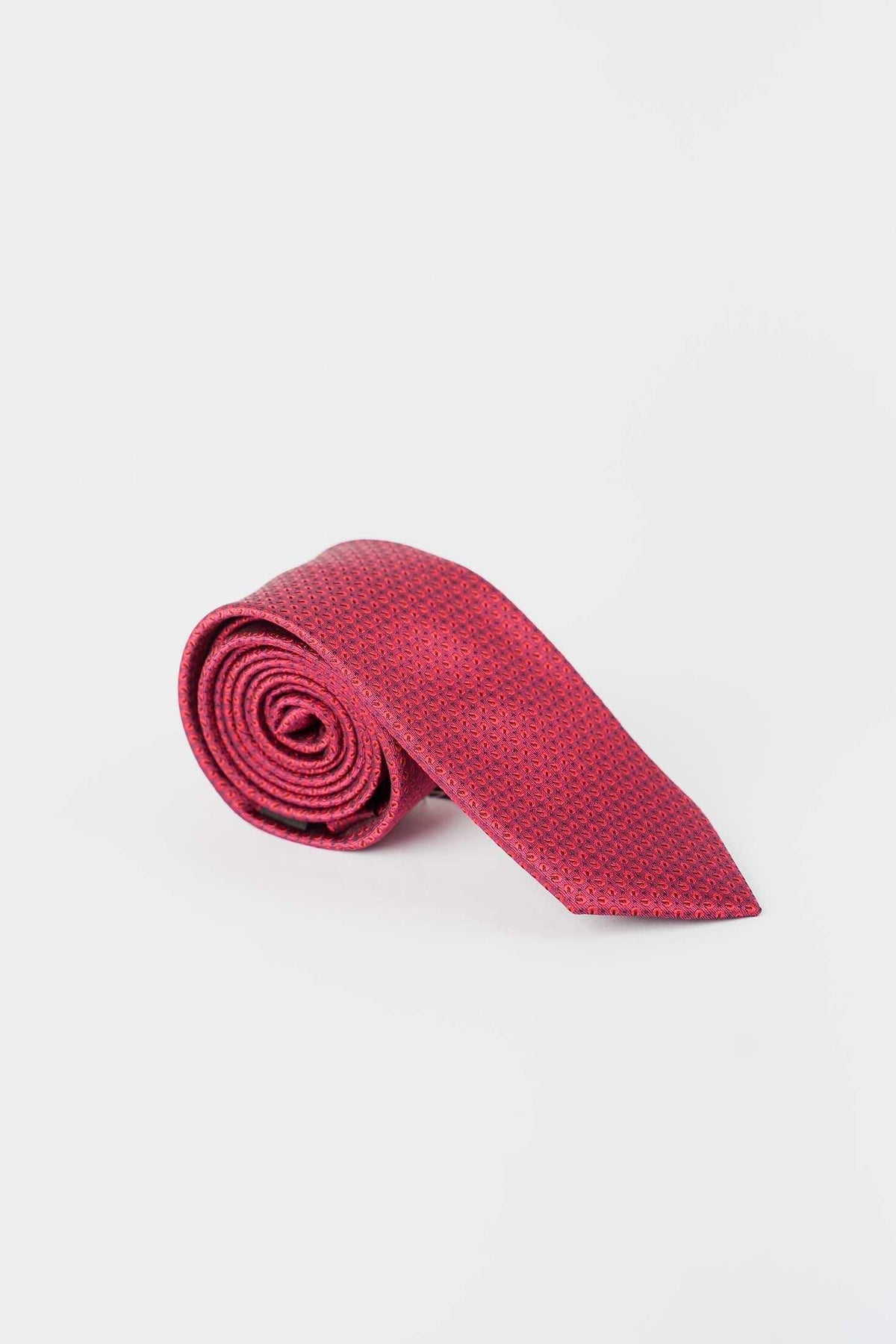 Self Pattern Formal Tie