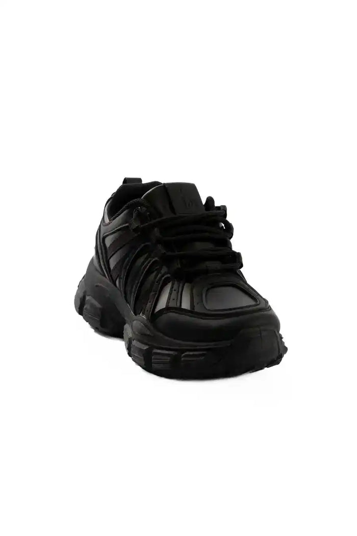 Chunky Lace-Up Sneaker Design