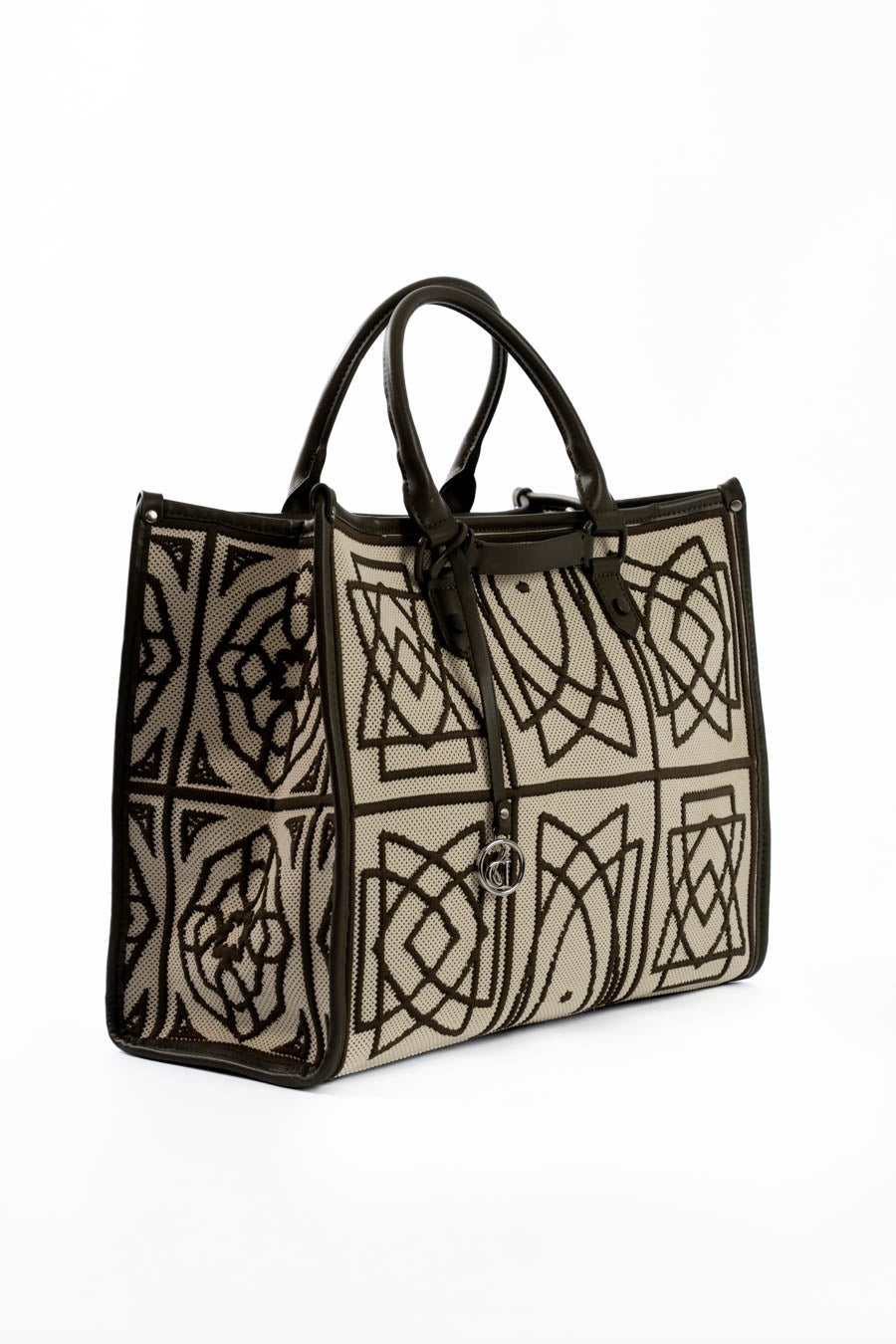 حقيبة كروشيه بمقبض جلدي