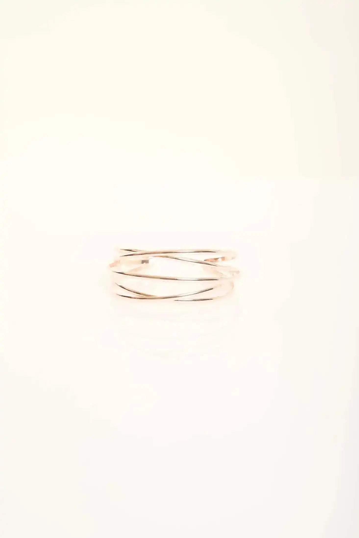 Sleek Overlapping Bangle with Minimalist Design