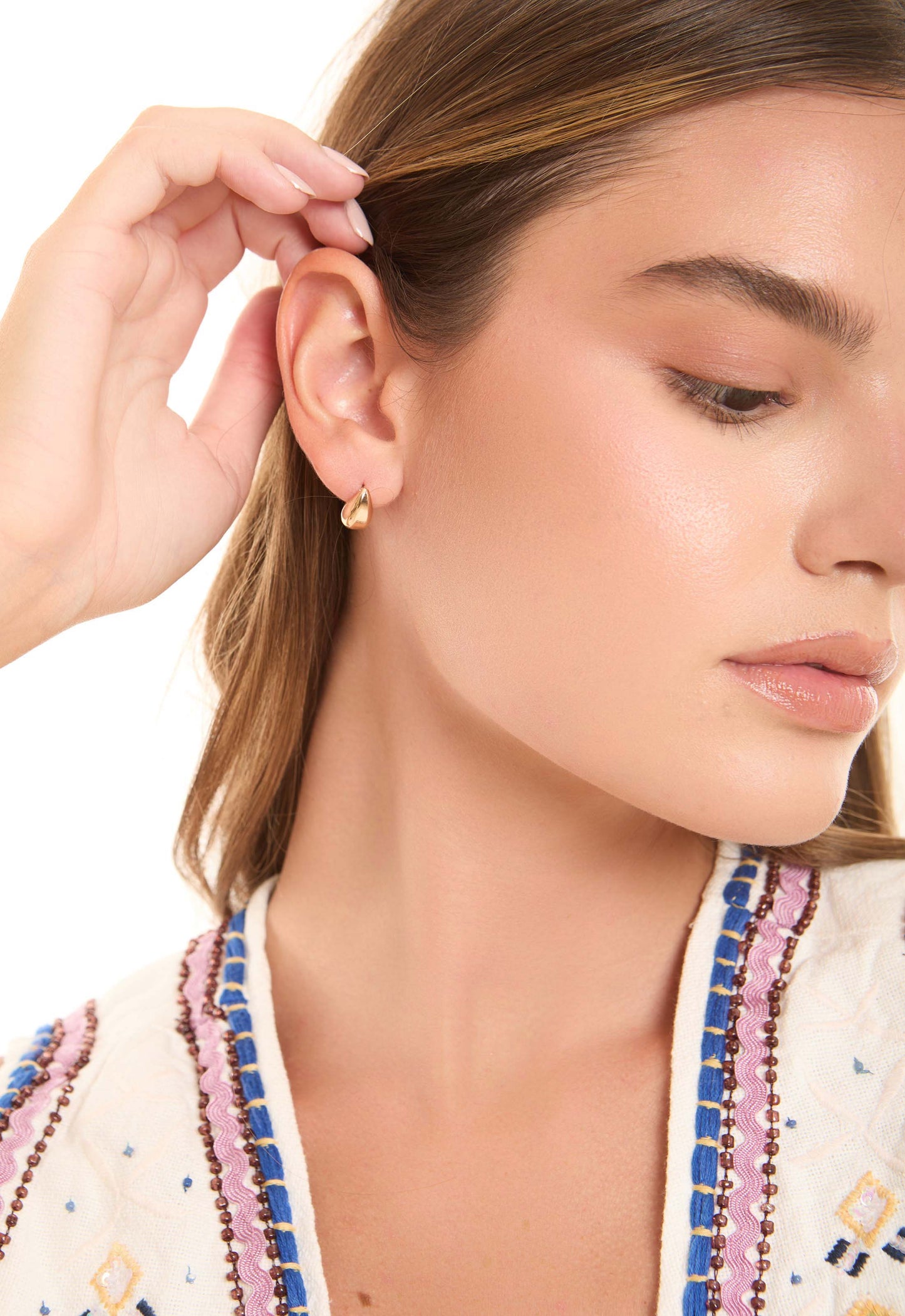 Minimal Teardrop Stud Earrings