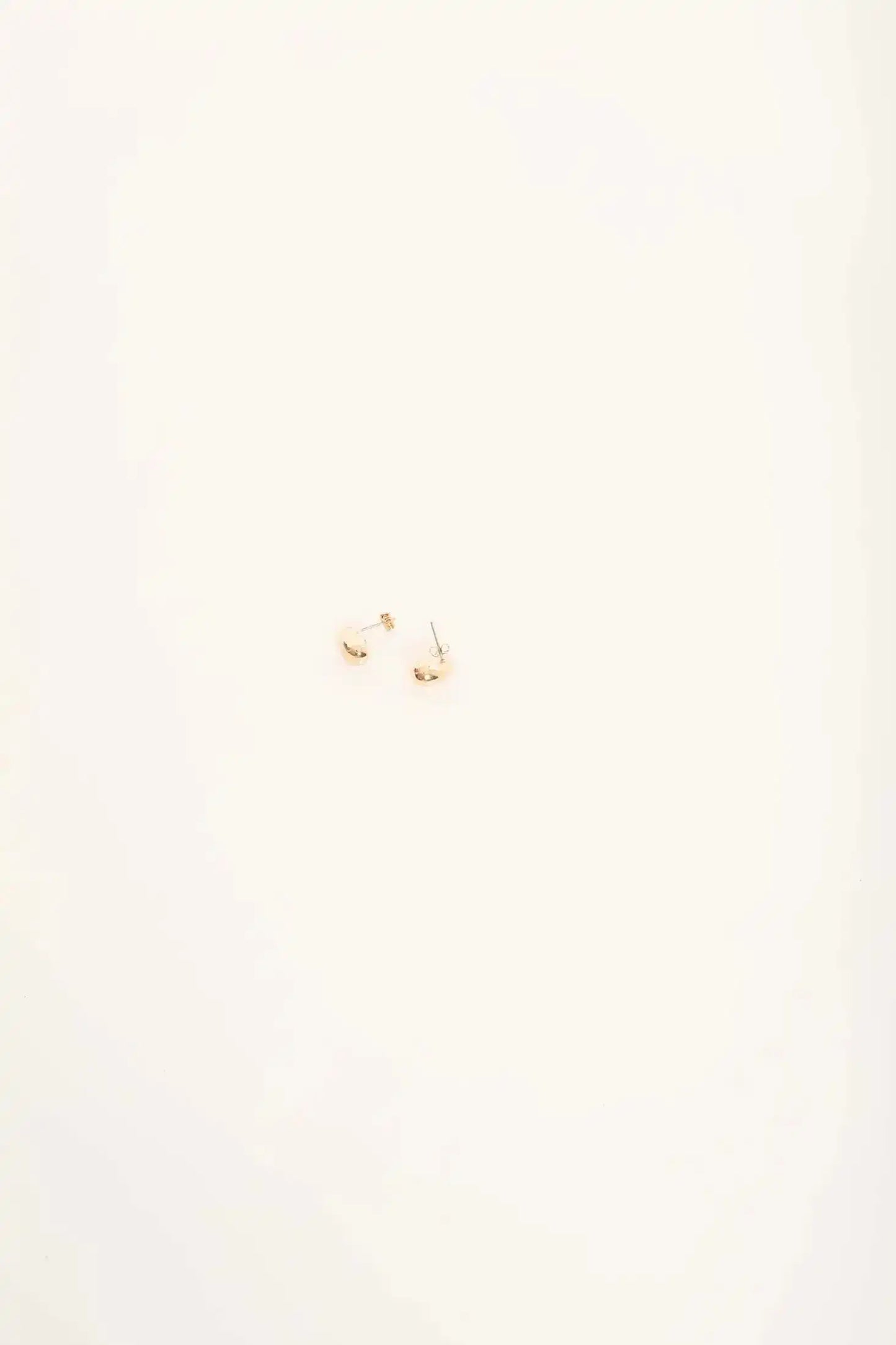 Minimal Teardrop Stud Earrings