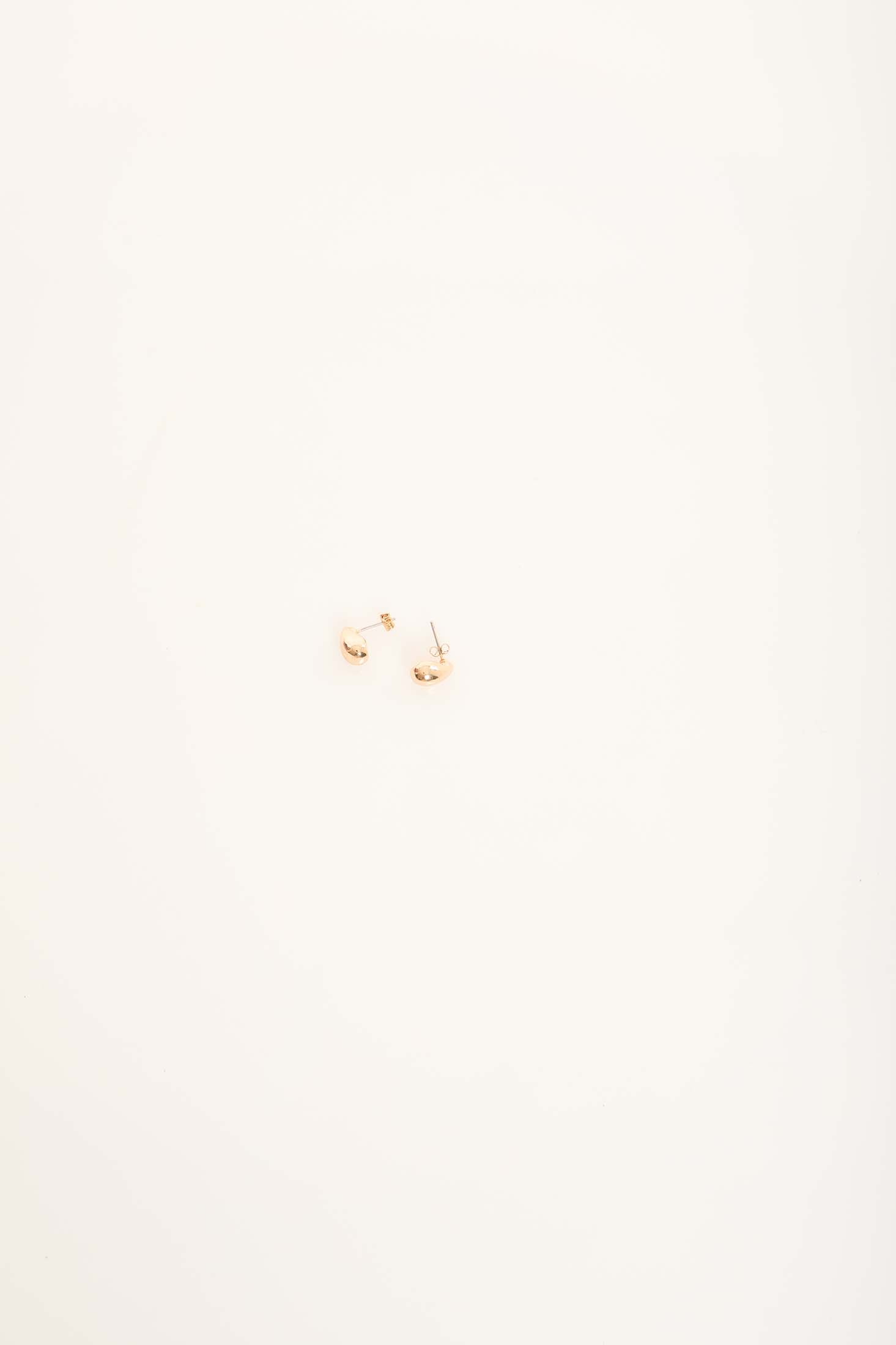 Minimal Teardrop Stud Earrings