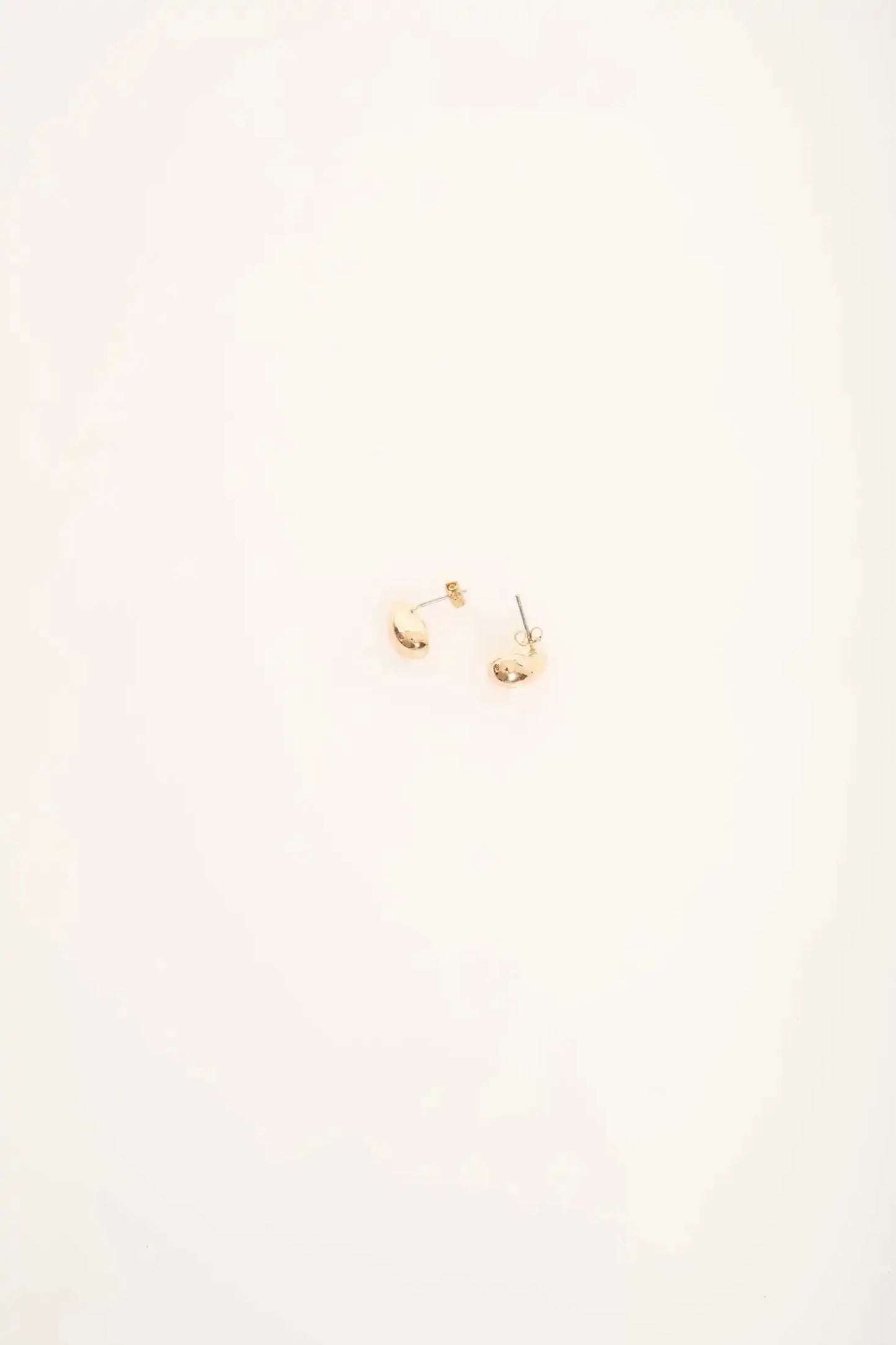 Minimal Teardrop Stud Earrings