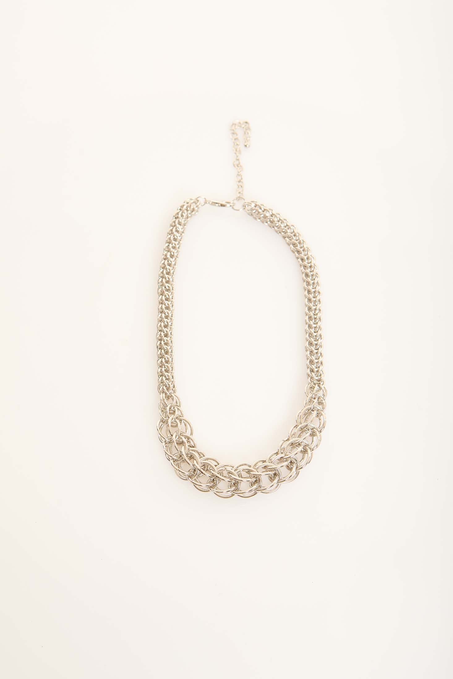 Round-Charm Chunky Chain Necklace
