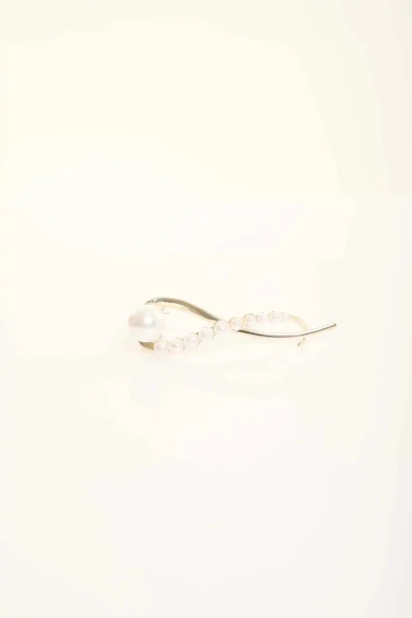 Elegant Pearl Hair Clip