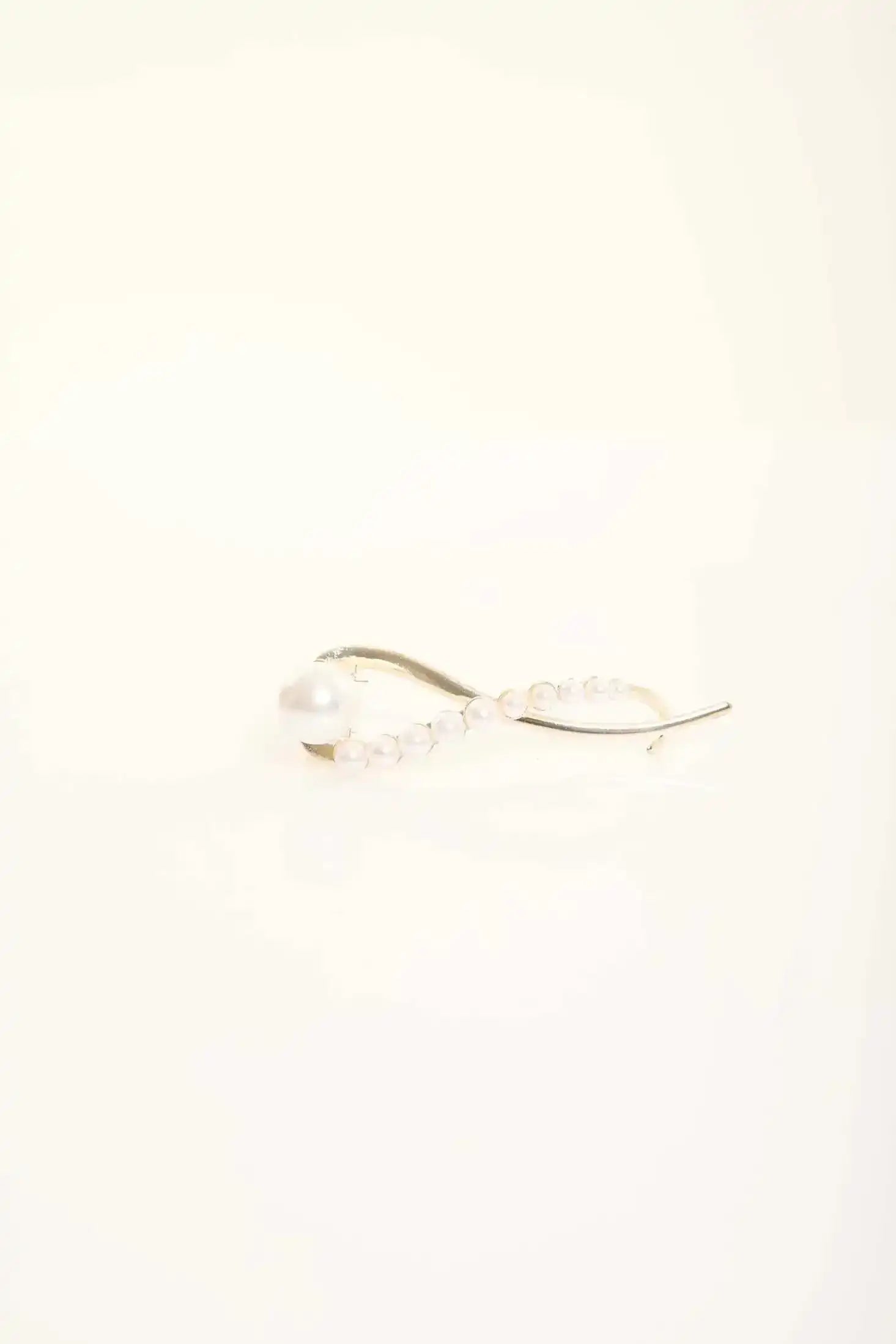 Elegant Pearl Hair Clip
