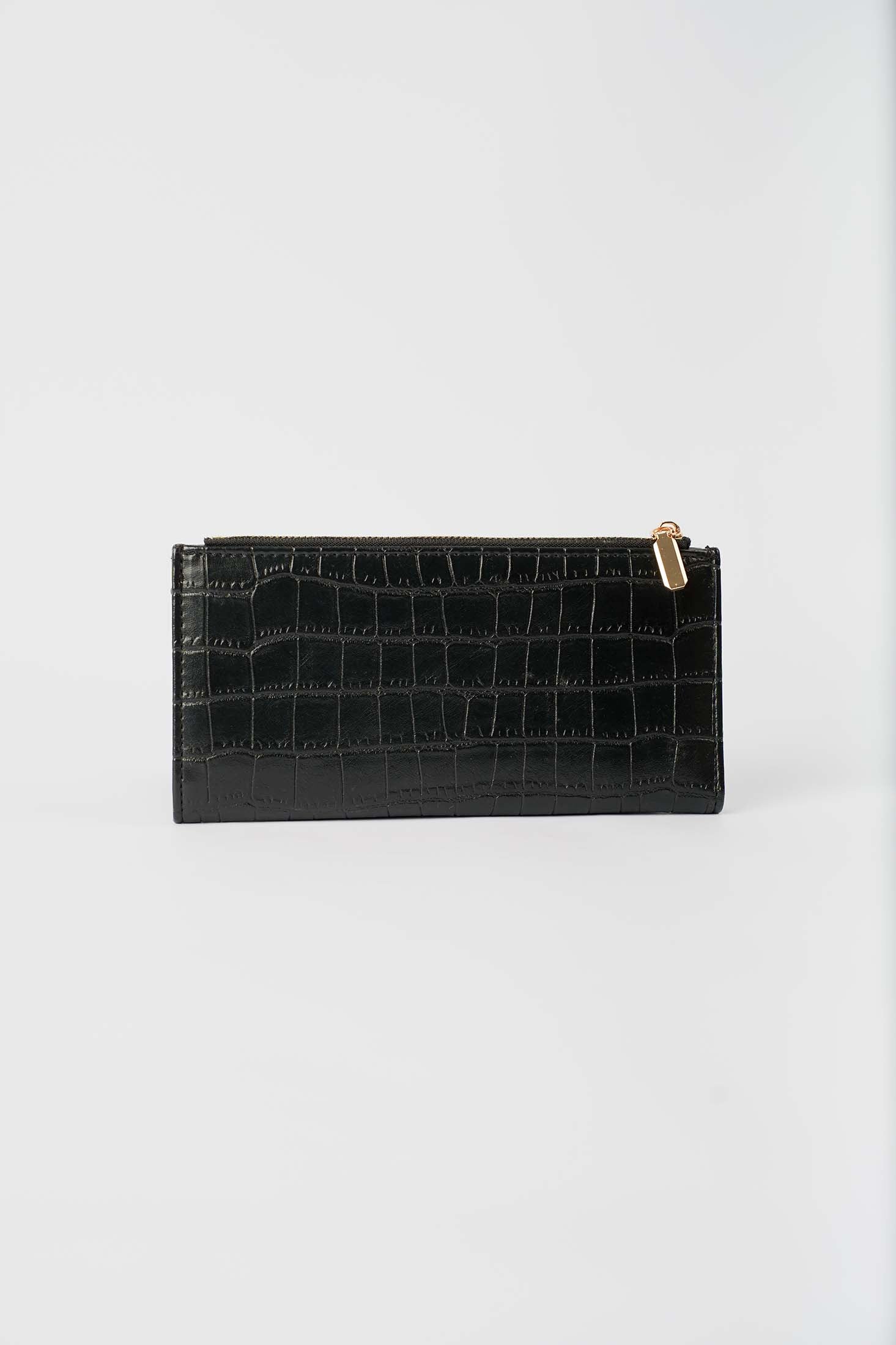 Croc-Pattern Wallet with Flap Closure