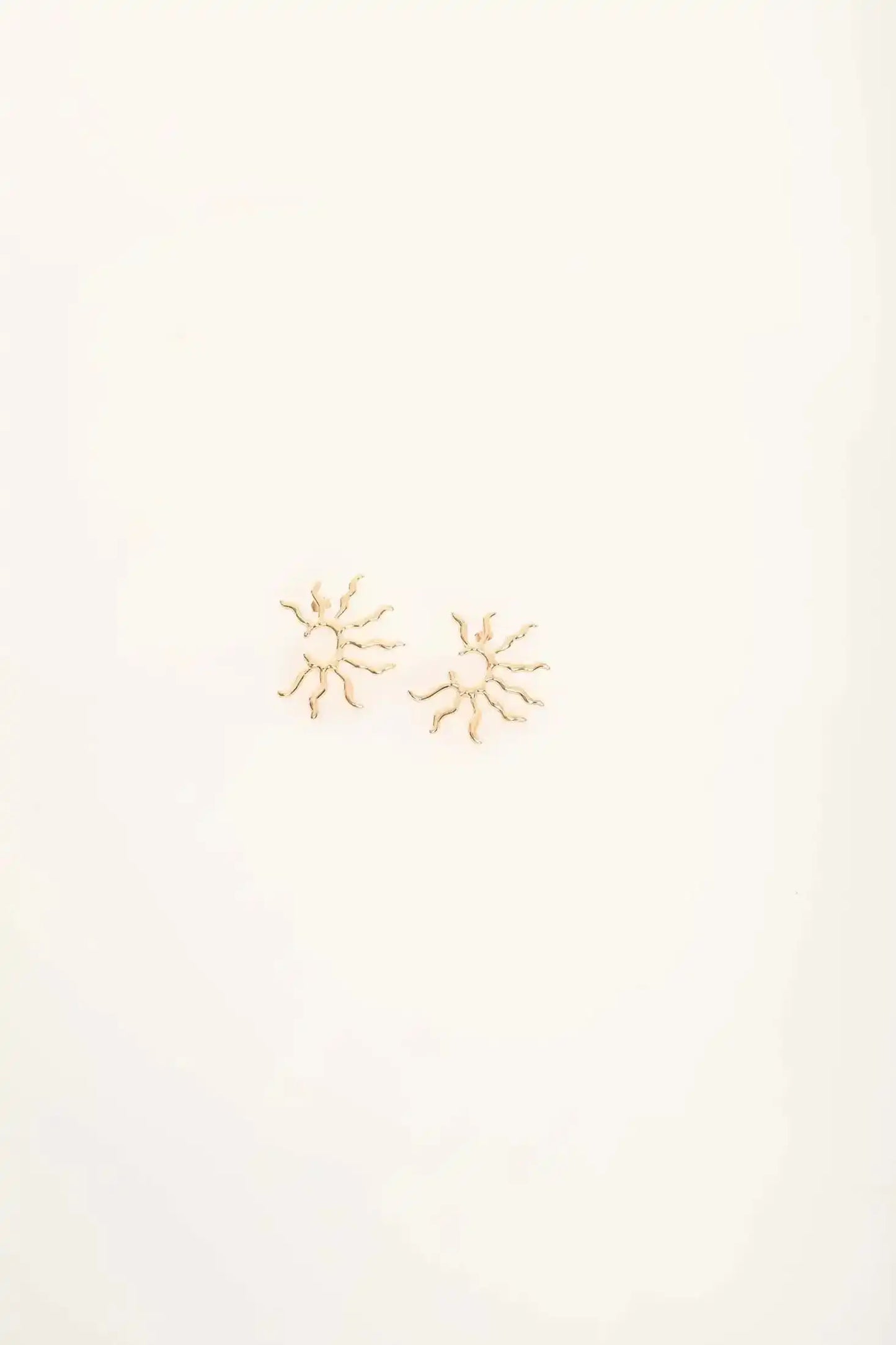 Sun Rays Shaped Earrings