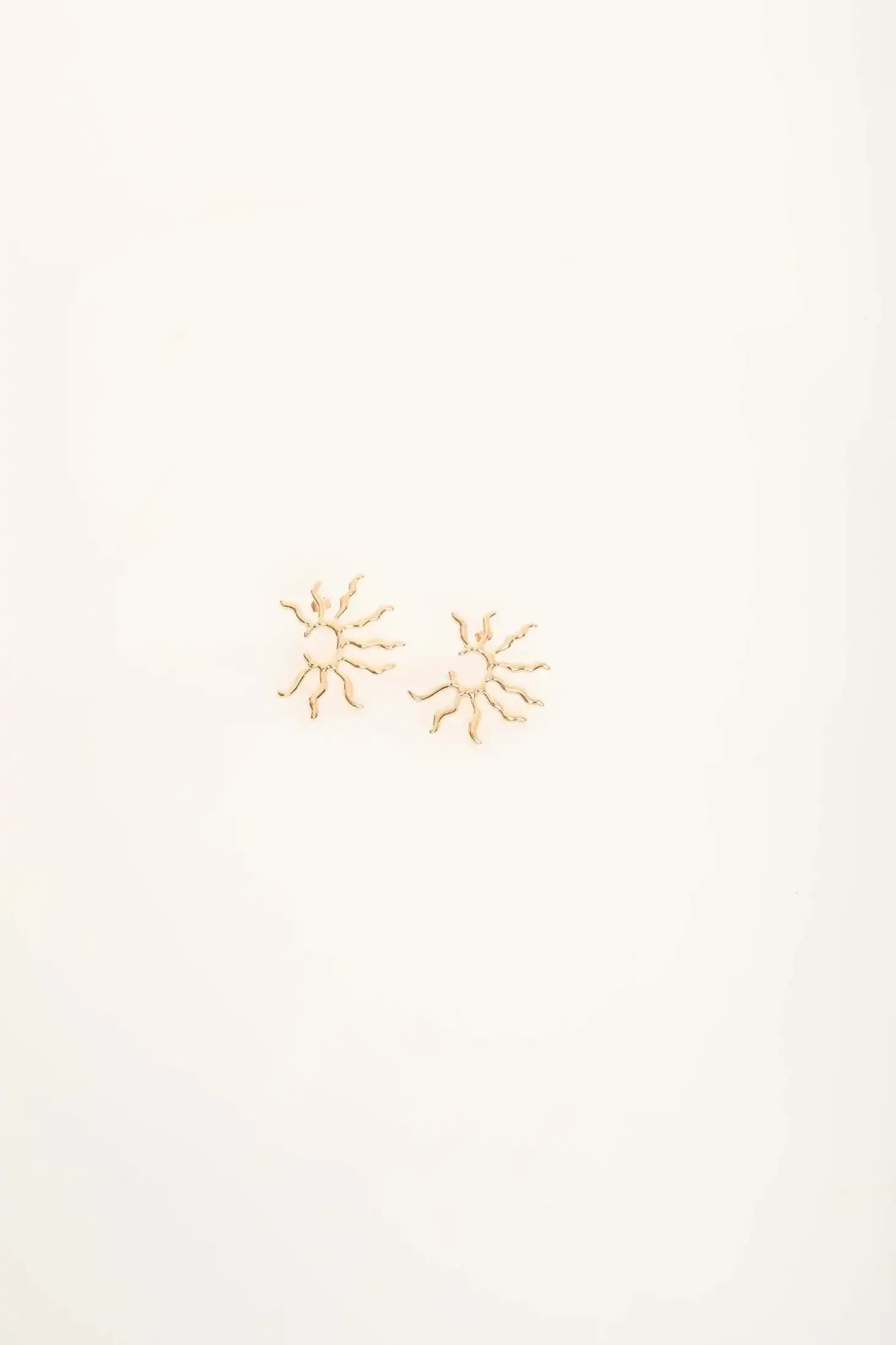 Sun Rays Shaped Earrings