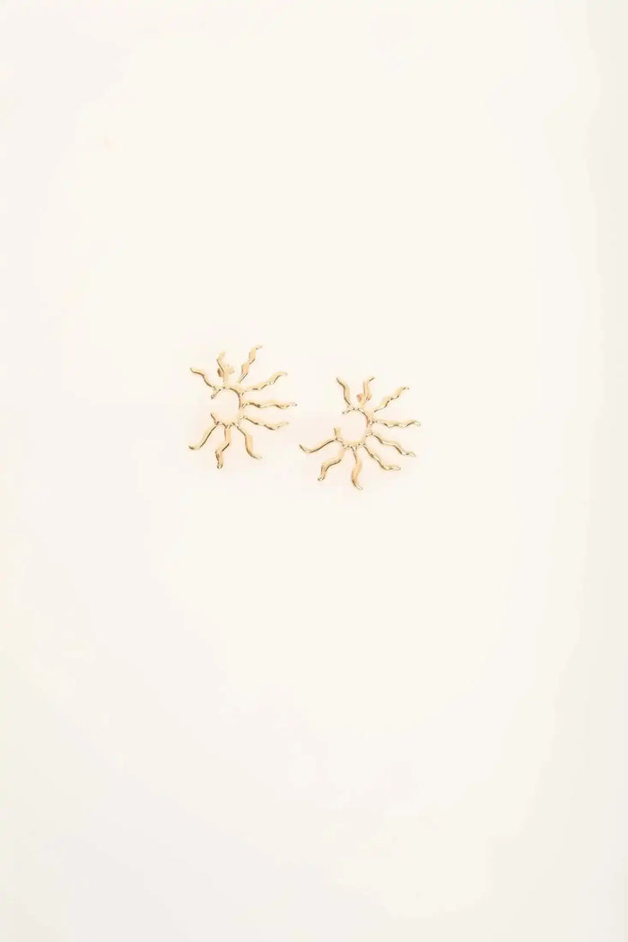 حلق على شكل أشعة الشمس