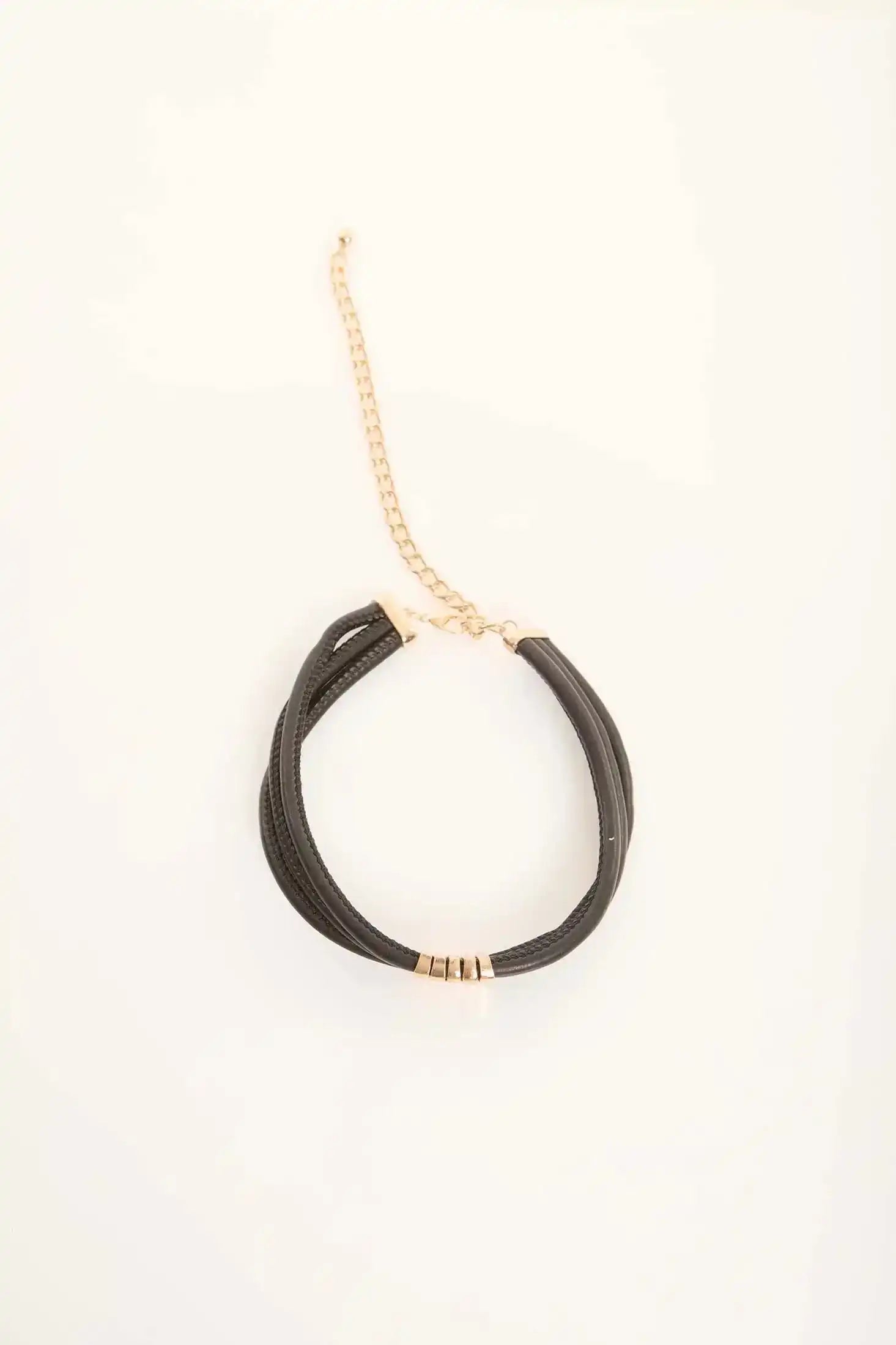 Bold Choker with Metallic Pendant