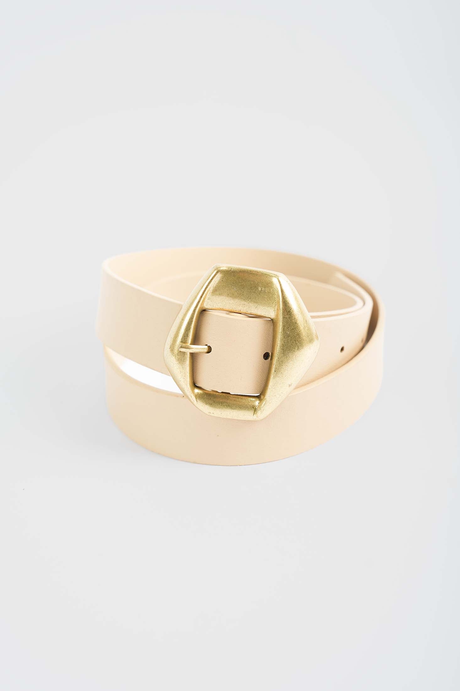 Modern Sculpted Buckle Belt