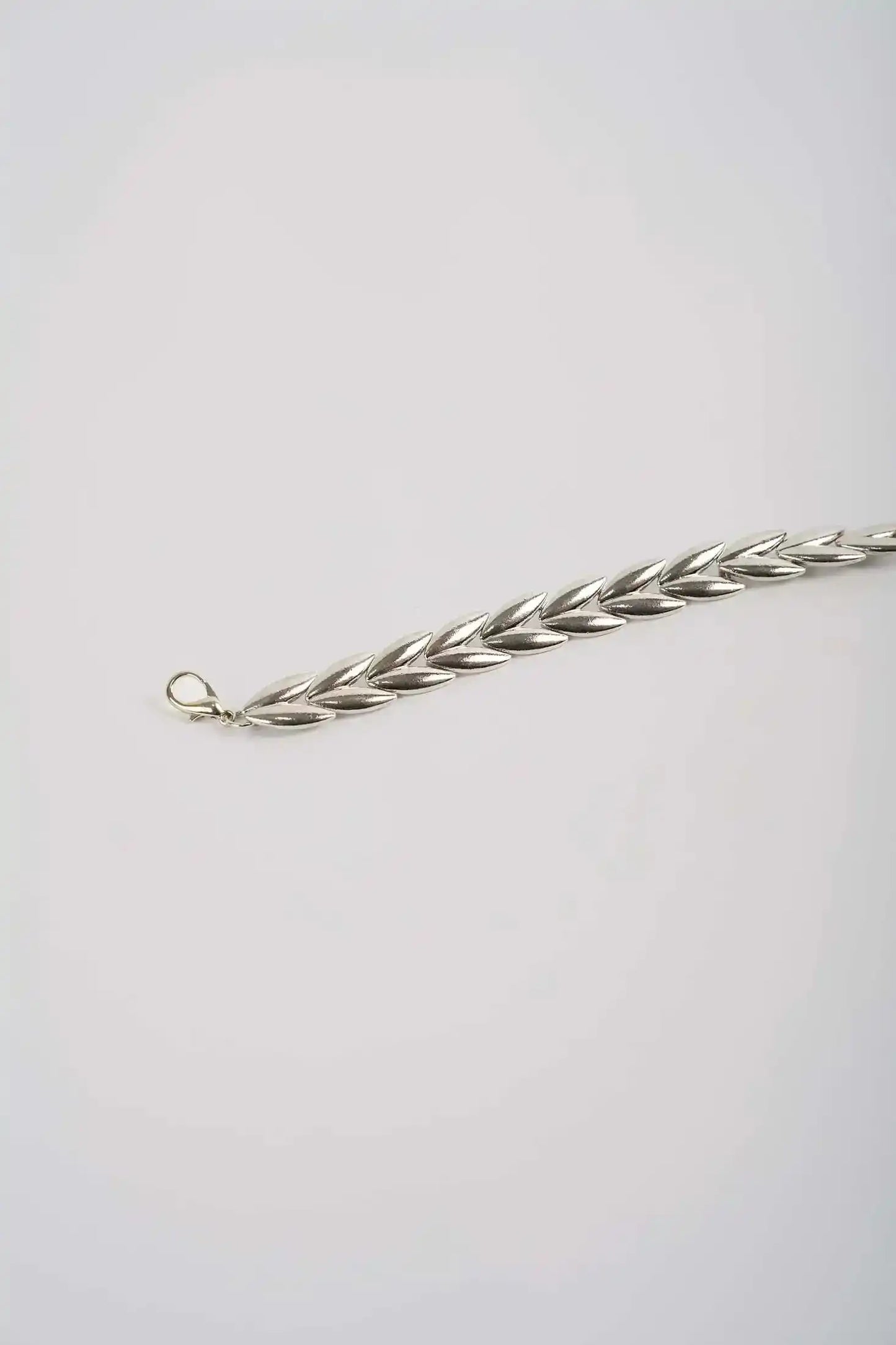 Sleek Leaf-Link Metal Chain Belt