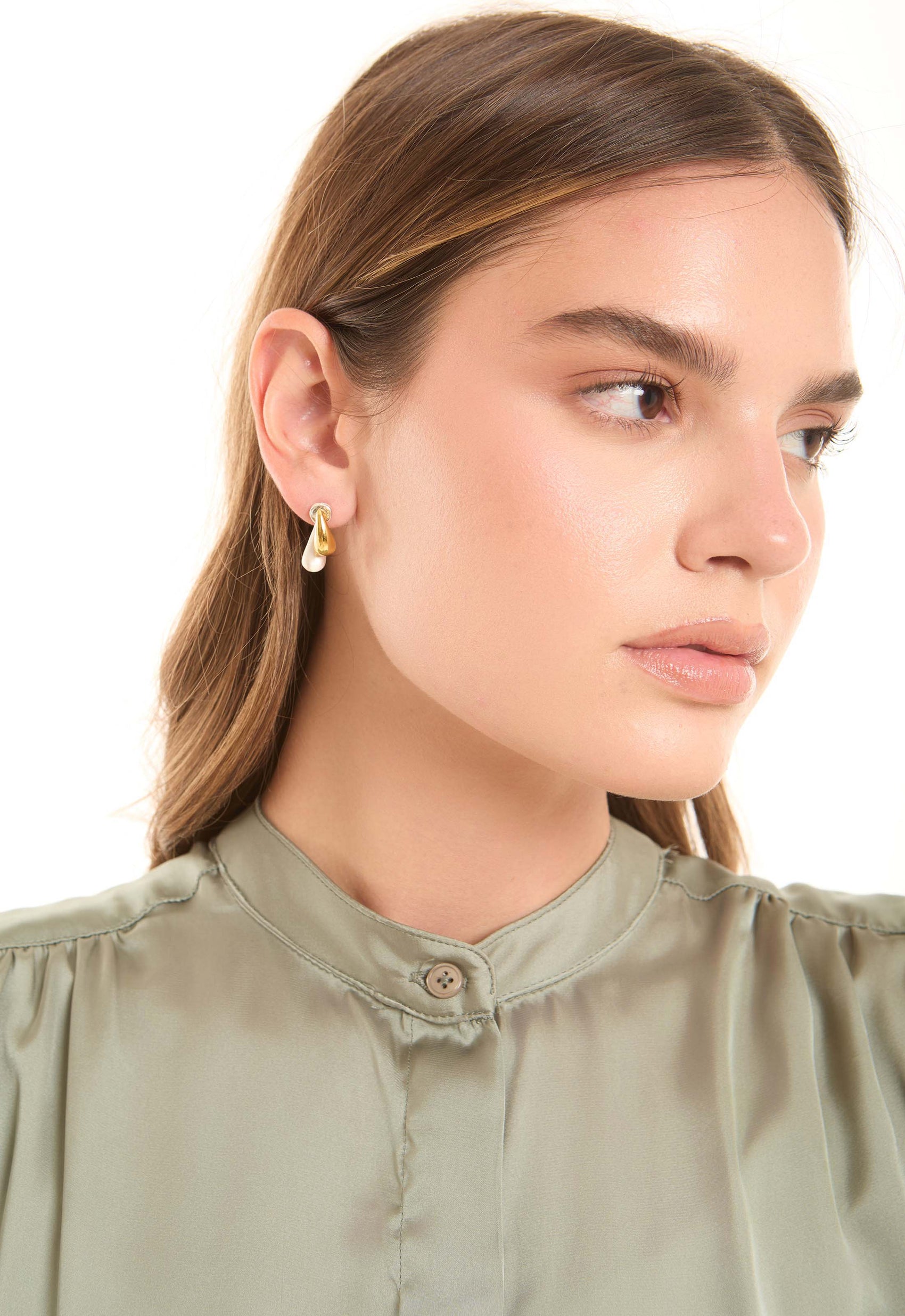 Dual Tone Teardrop Stud Earrings
