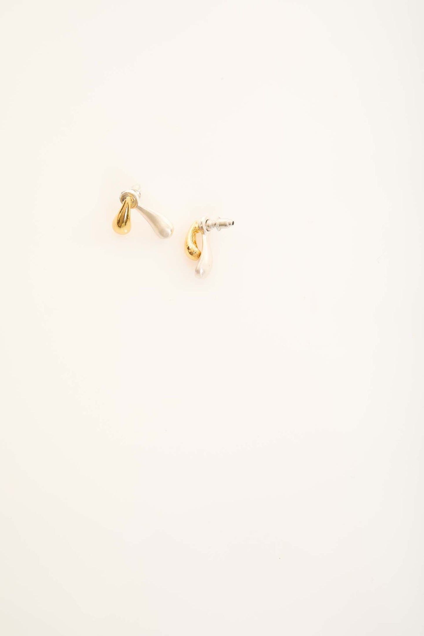 أقراط حلقية دمعة سميكة ملتوية